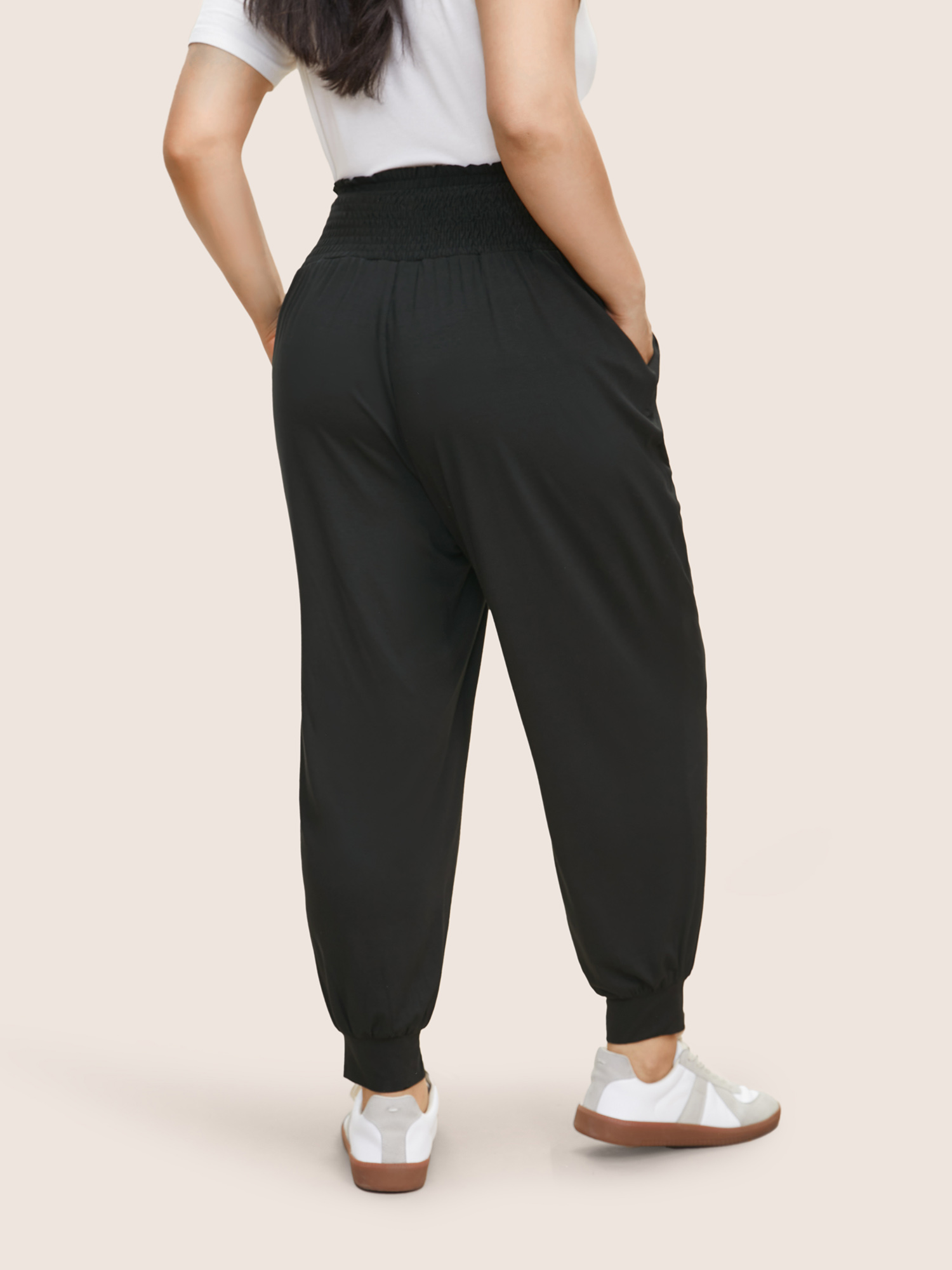 Plus Size Plain Shirred Pocket Elastic Waist Pants Women Black Casual Loose High Rise Everyday Pants BloomChic 12/L 