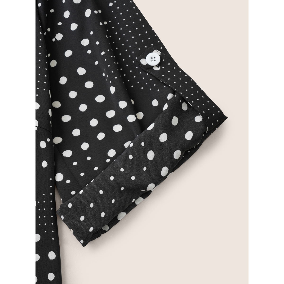 

Plus Size Black Polka Dot Tab Sleeve Split Hem Blouse Women At the Office Elbow-length sleeve Shirt collar Work Blouses BloomChic