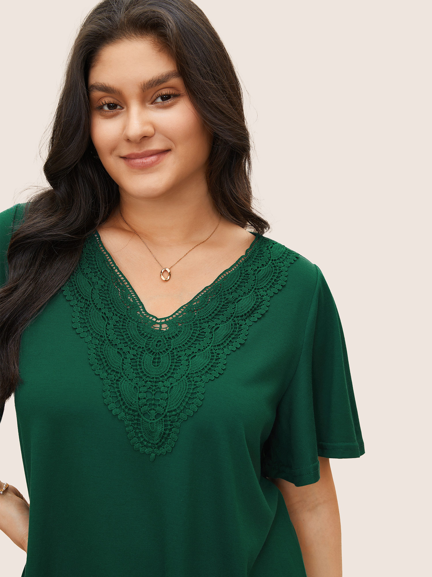 

Plus Size Solid Ruffle Sleeve Lace V Neck T-shirt DarkGreen V-neck Short sleeve Elegant Jersey Tops