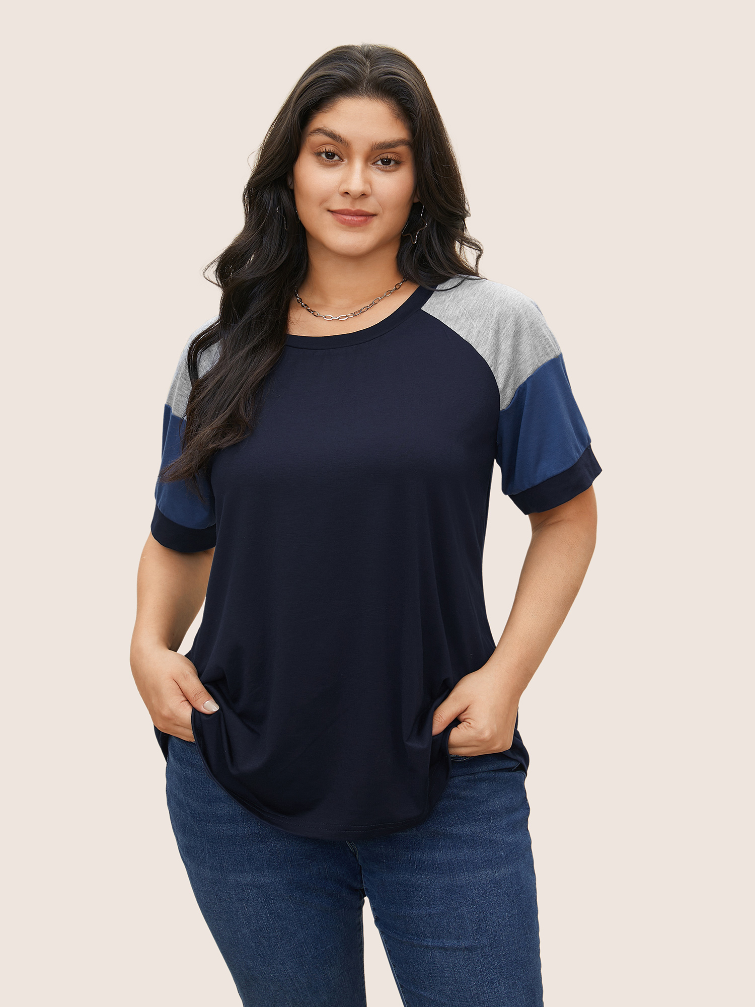 

Plus Size Colorblock Contrast Crew Neck Raglan Sleeve T-shirt Indigo Women Casual Contrast Colorblock Everyday T-shirts BloomChic