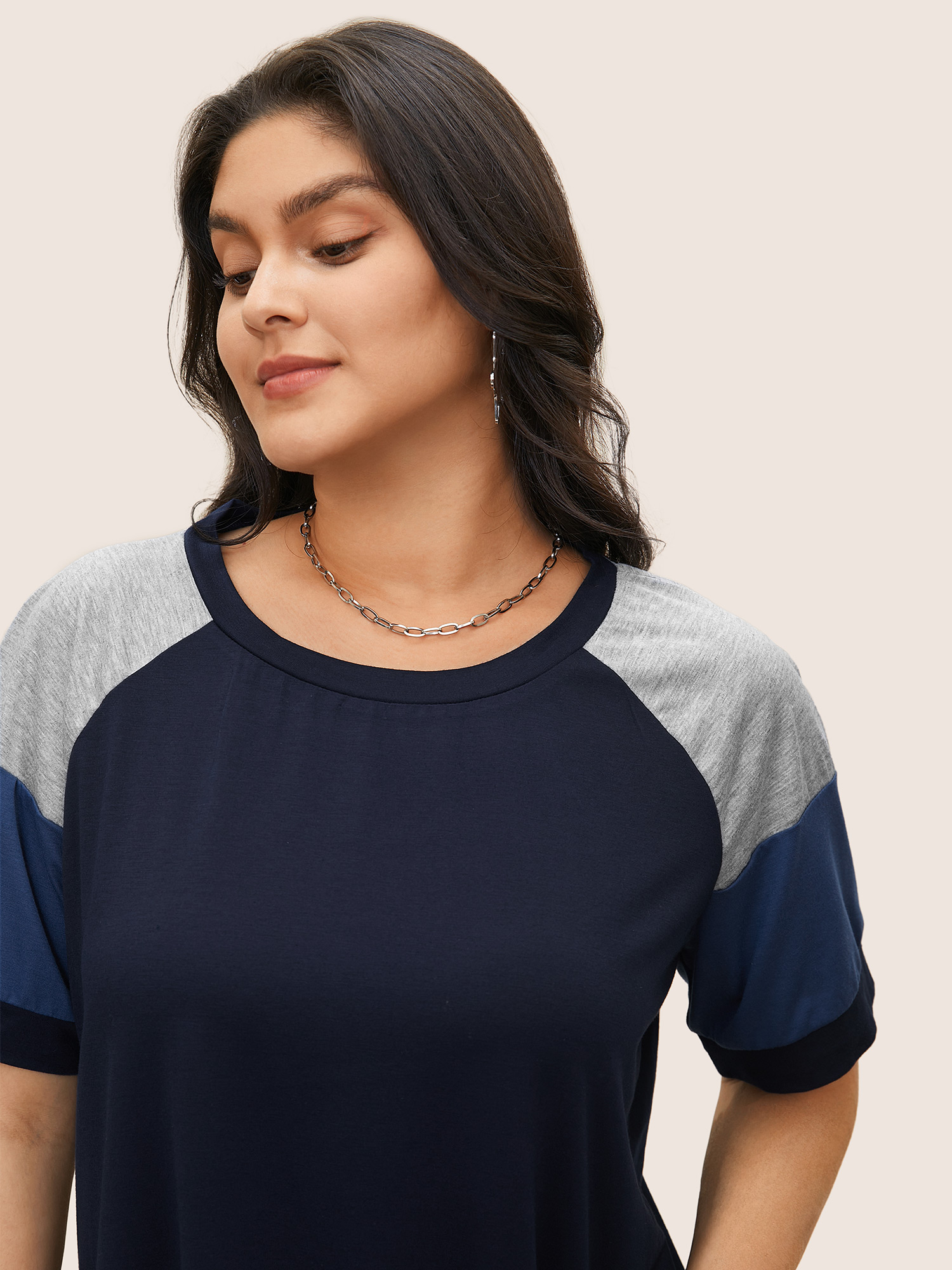 

Plus Size Colorblock Contrast Crew Neck Raglan Sleeve T-shirt Indigo Women Casual Contrast Colorblock Round Neck Everyday T-shirts BloomChic