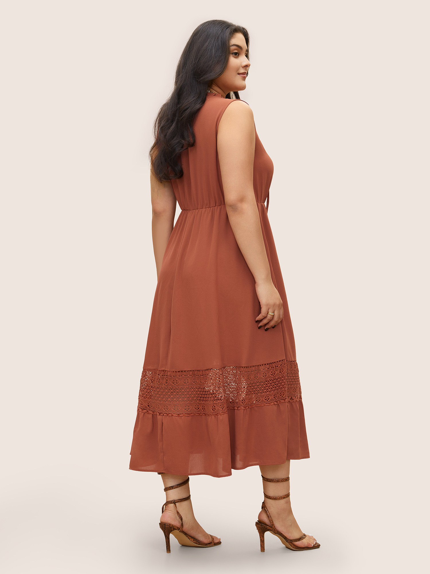 

Plus Size Lace Panel Tie Neck Frill Trim Tank Dress Rust Women Resort Non V-neck Sleeveless Curvy Midi Dress BloomChic