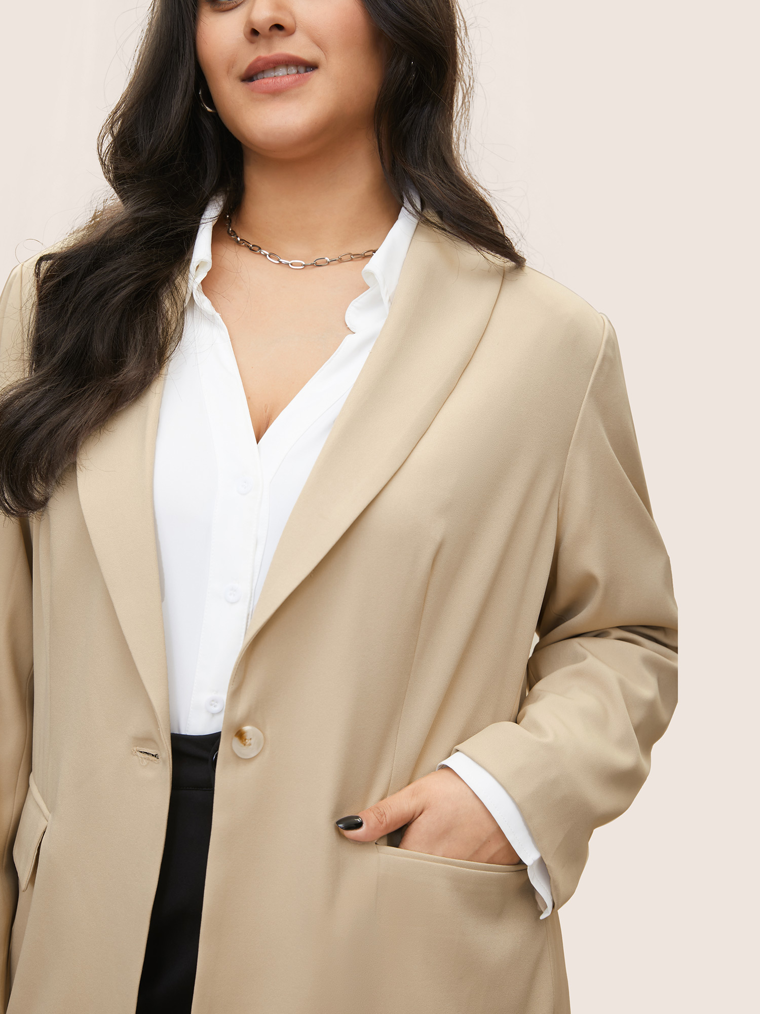 

Plus Size Anti-Wrinkle Suit Collar Flap Detail Blazer Apricot Women Work Plain Non  Open pocket with flap Workwear Essentials Blazers BloomChic