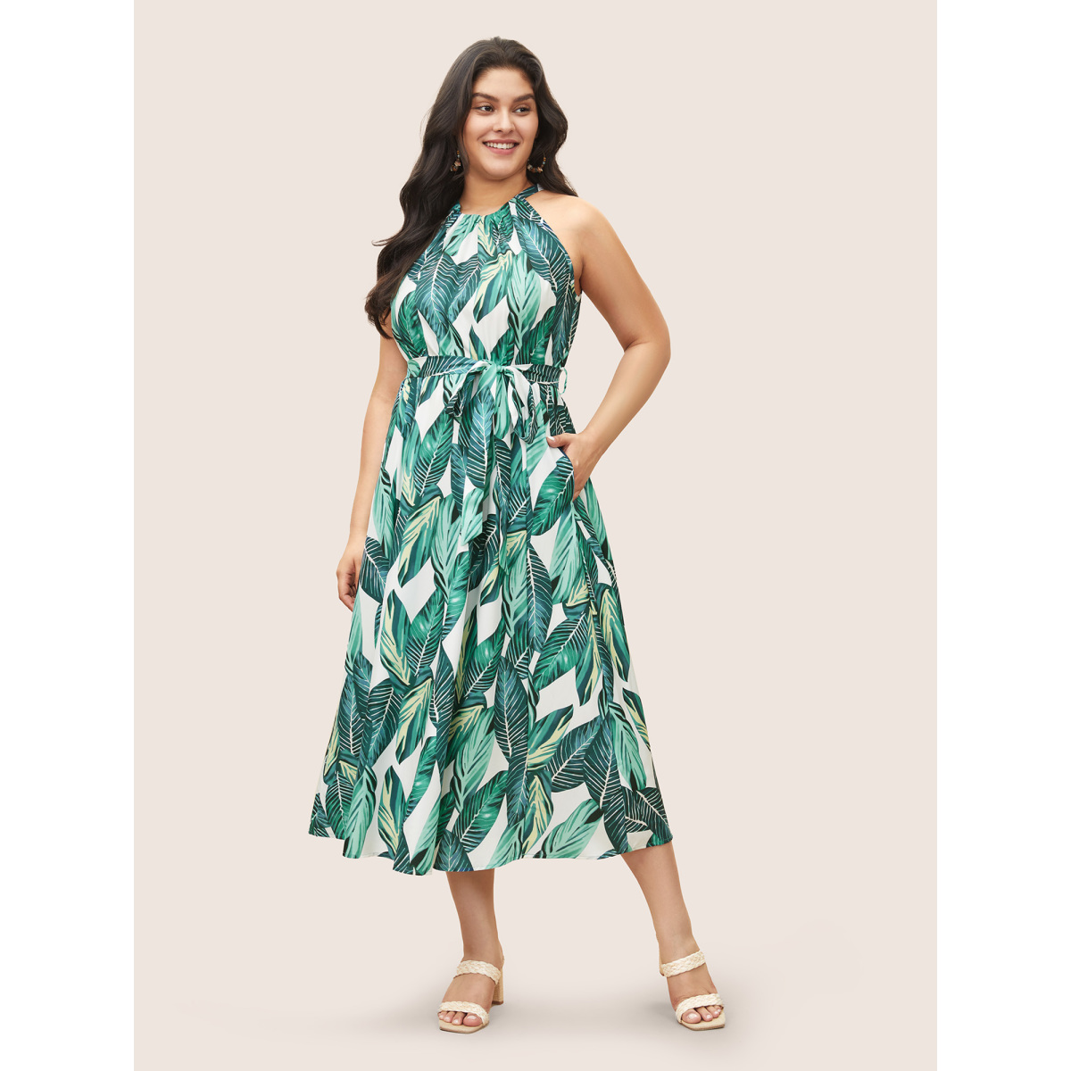 

Plus Size Tropical Print Knotted Pocket Ruffles Belted Halter Dress Emerald Women Non Halter neck Sleeveless Curvy Midi Dress BloomChic