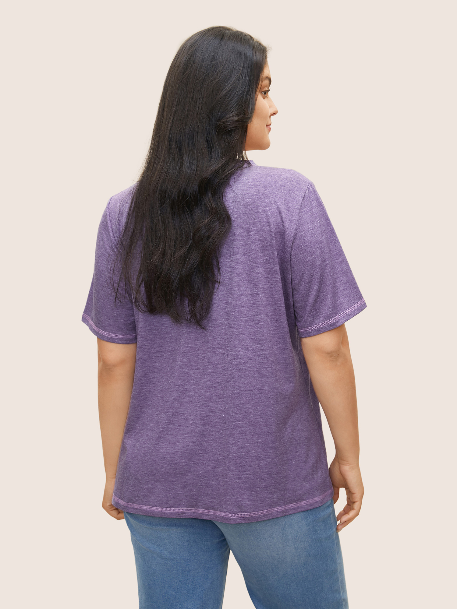 

Plus Size Solid Crisscross Neck Contrast Stitch T-shirt Mauve Women Casual Plain V-neck Everyday T-shirts BloomChic