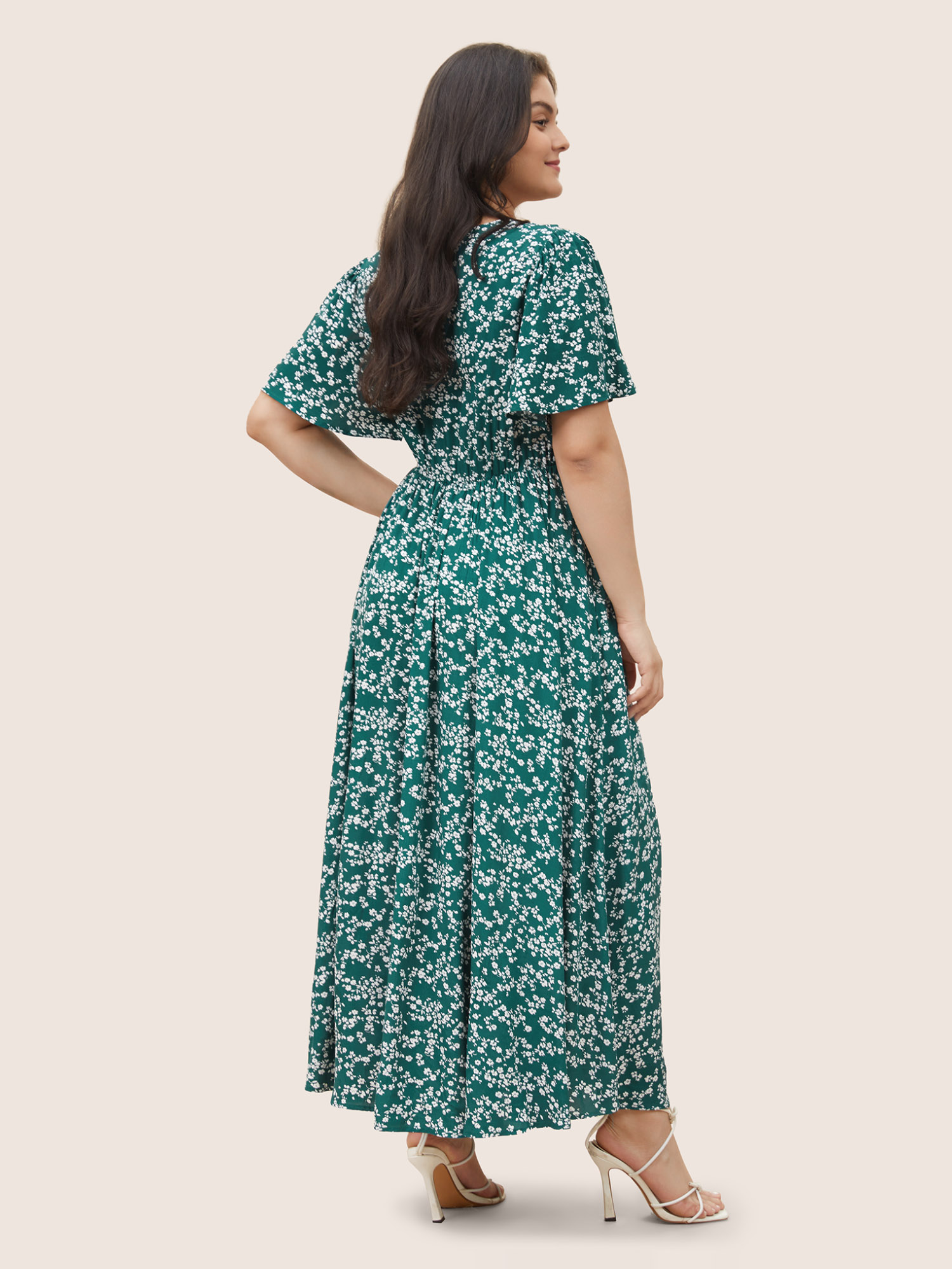 Plus Size Women Everyday Ditsy Floral Printed Ruffle Sleeve Half Sleeve V-neck Pocket Elegant Dresses BloomChic 