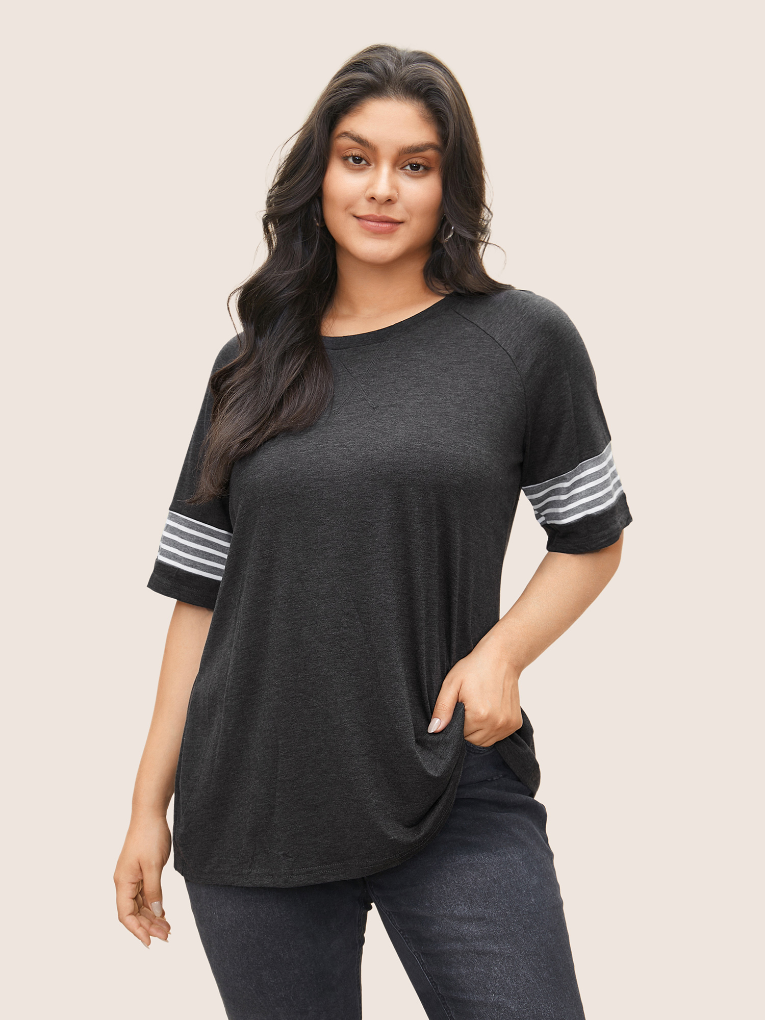 Plus Size Women Everyday Plain Raglan sleeve Short sleeve Round Neck Casual T-shirts BloomChic 