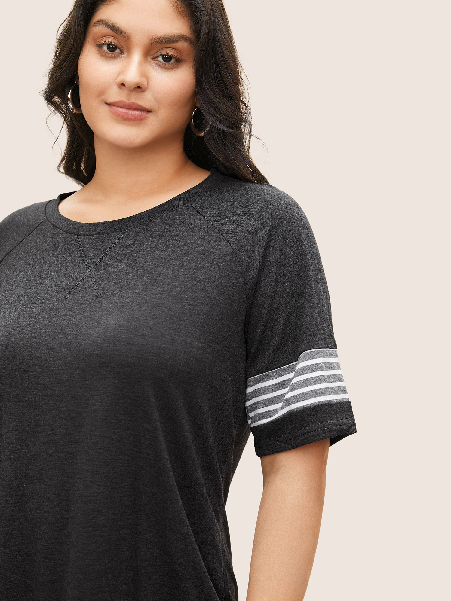 Plus Size Women Everyday Plain Raglan sleeve Short sleeve Round Neck Casual T-shirts BloomChic 