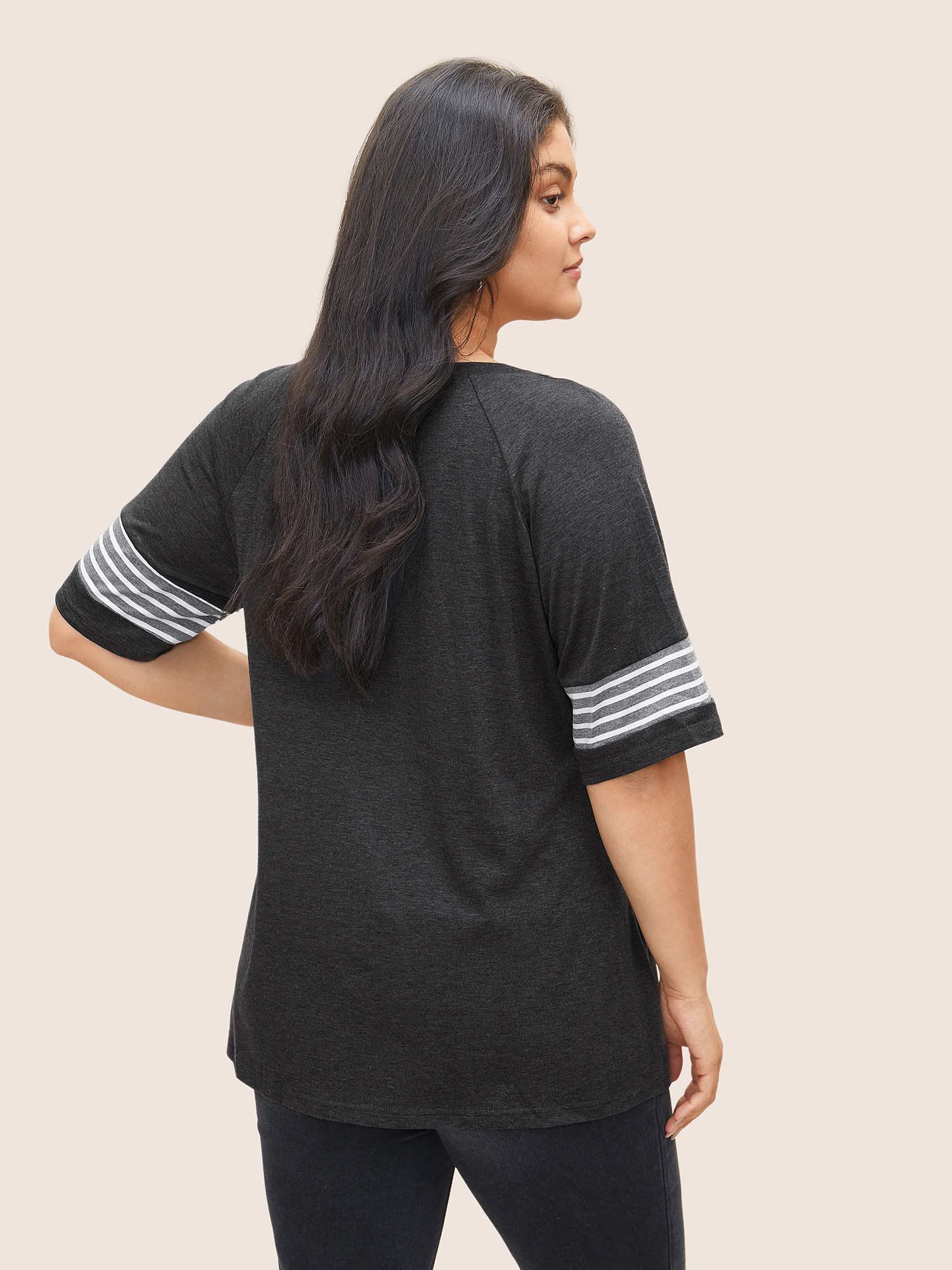Plus Size Women Everyday Plain Raglan sleeve Short sleeve Round Neck Casual T-shirts BloomChic 