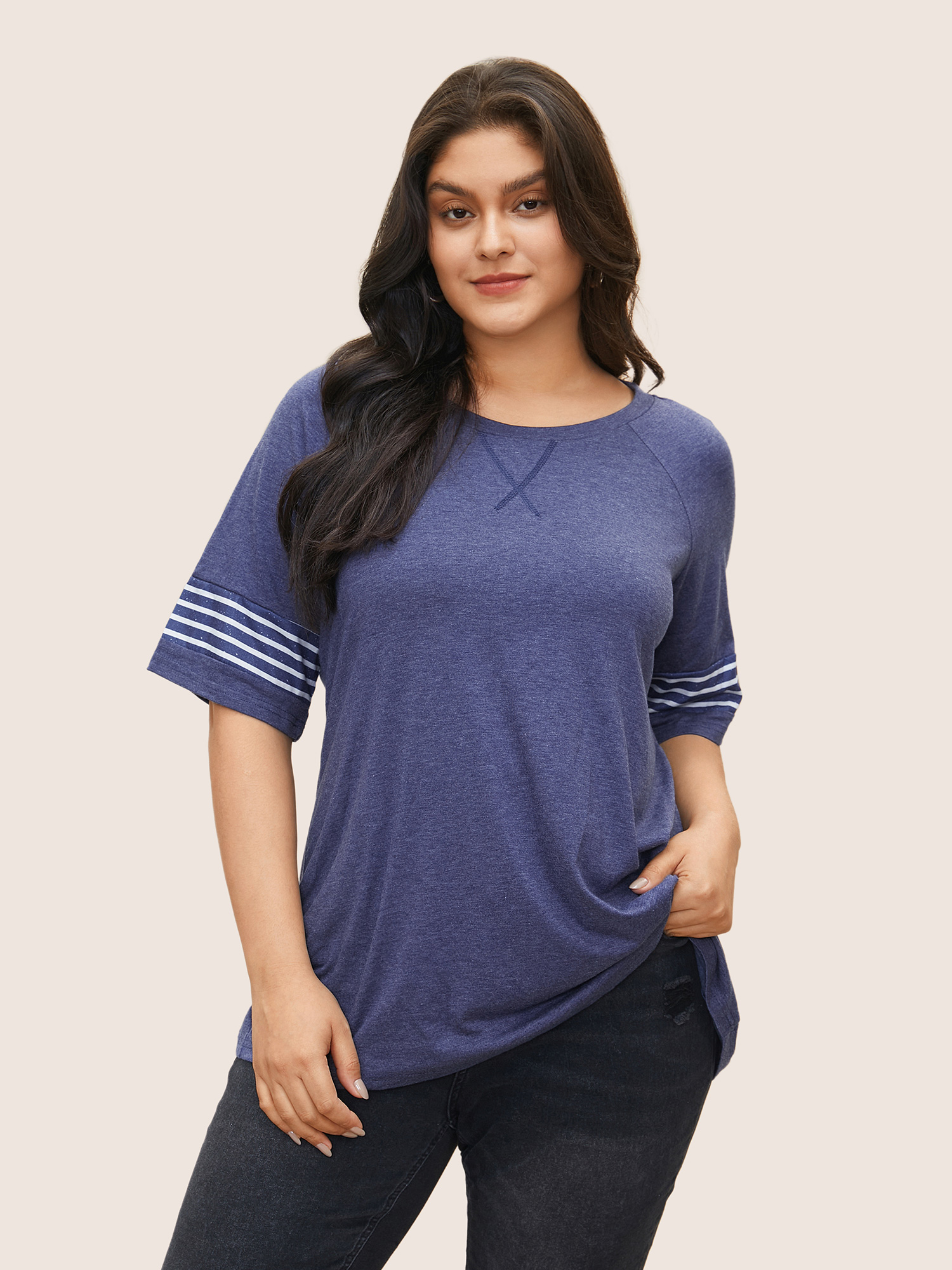 

Plus Size Striped Contrast Raglan Sleeve Crew Neck T-shirt Indigo Women Casual Plain Round Neck Everyday T-shirts BloomChic