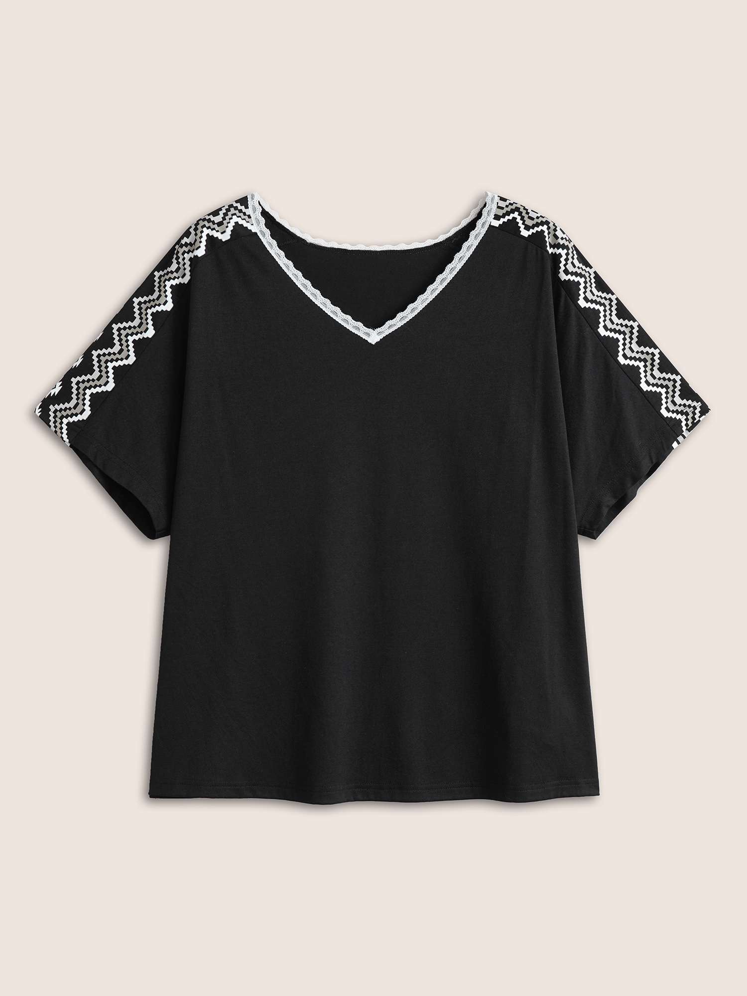 

Plus Size Geometric Print Batwing Sleeve T-shirt Black Women Resort Plain V-neck Vacation T-shirts BloomChic