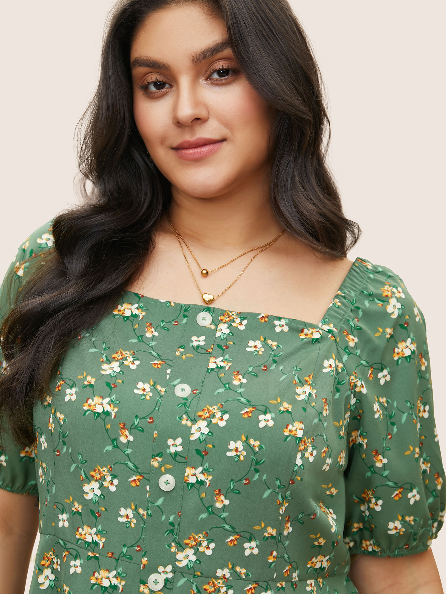 Plus Size Green Square Neck Ditsy Floral Gathered Blouse Women Elegant Short sleeve Square Neck Everyday Blouses BloomChic 30/6X 