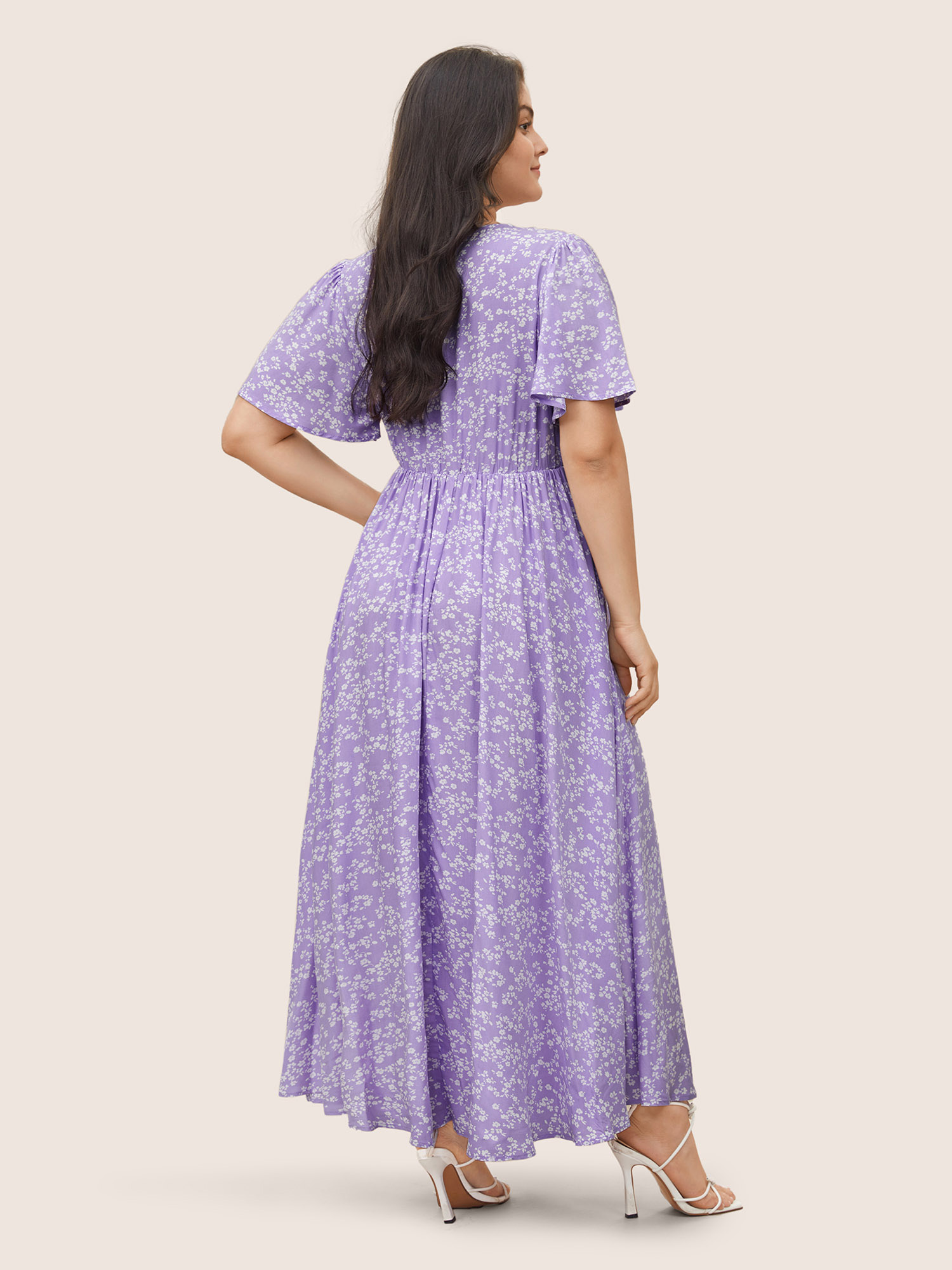 Plus Size Women Everyday Ditsy Floral Printed Ruffle Sleeve Half Sleeve V-neck Pocket Elegant Dresses BloomChic 