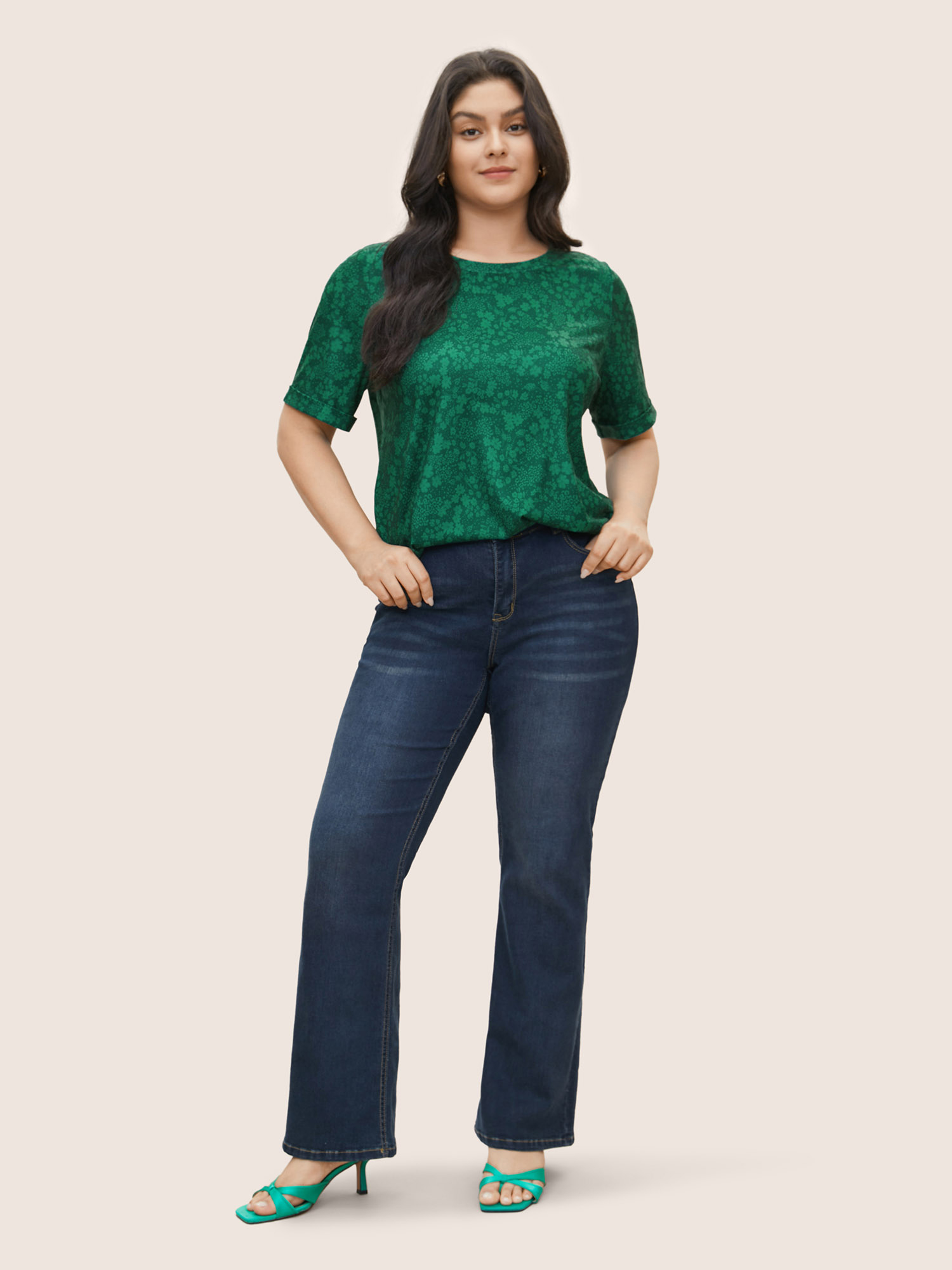 Plus Size Ditsy Floral Print Crew Neck T-shirt DarkGreen Women Casual Non Ditsy Floral Round Neck Everyday T-shirts BloomChic 14-16/1X 