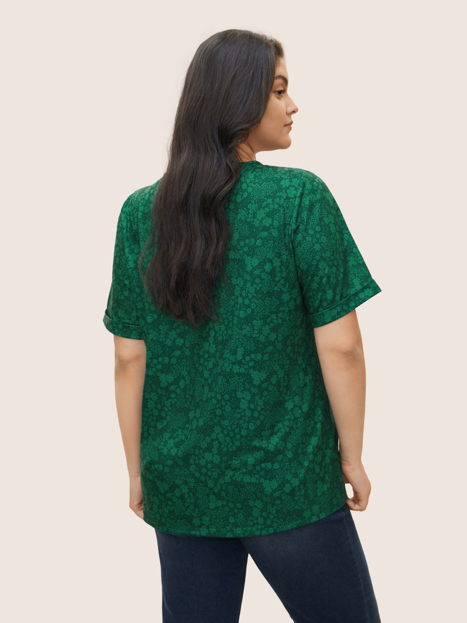 Plus Size Ditsy Floral Print Crew Neck T-shirt DarkGreen Women Casual Non Ditsy Floral Round Neck Everyday T-shirts BloomChic 14-16/1X 