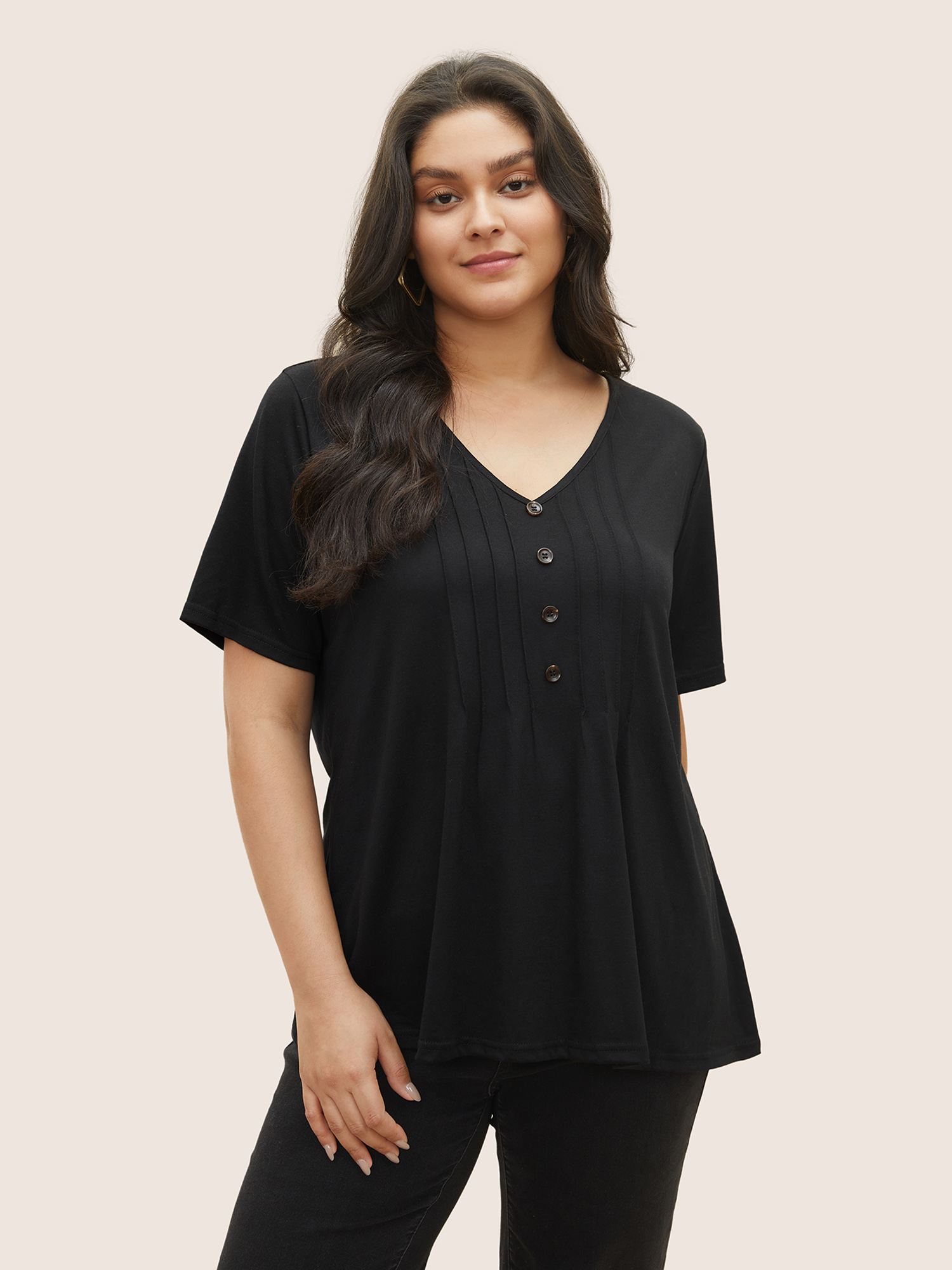 

Plus Size Solid Pleated Front Button Detail V Neck T-shirt Black Women Casual Button Plain V-neck Everyday T-shirts BloomChic