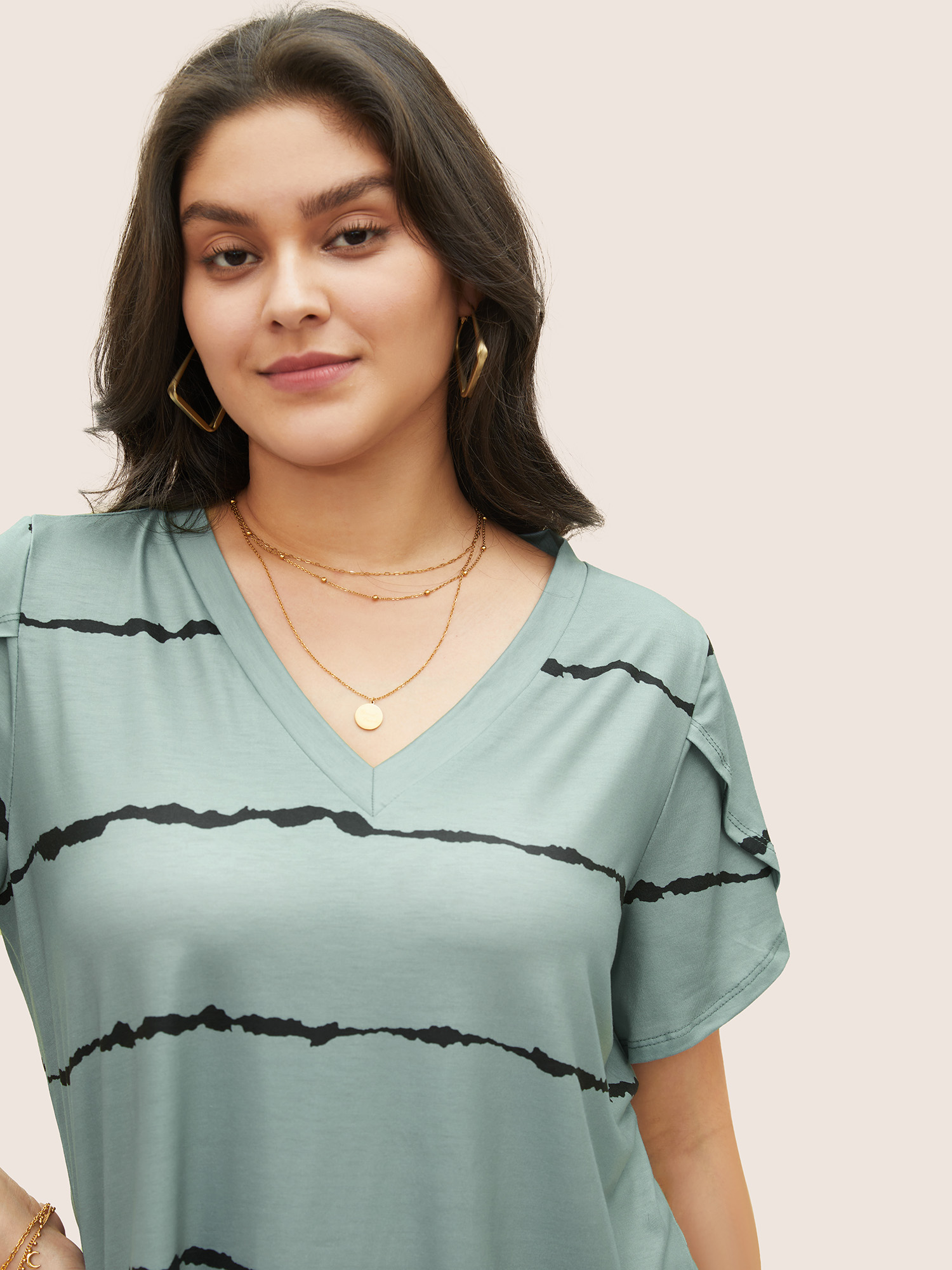 

Plus Size Striped Contrast Petal Sleeve T-shirt Mint Women Elegant Striped Everyday T-shirts BloomChic