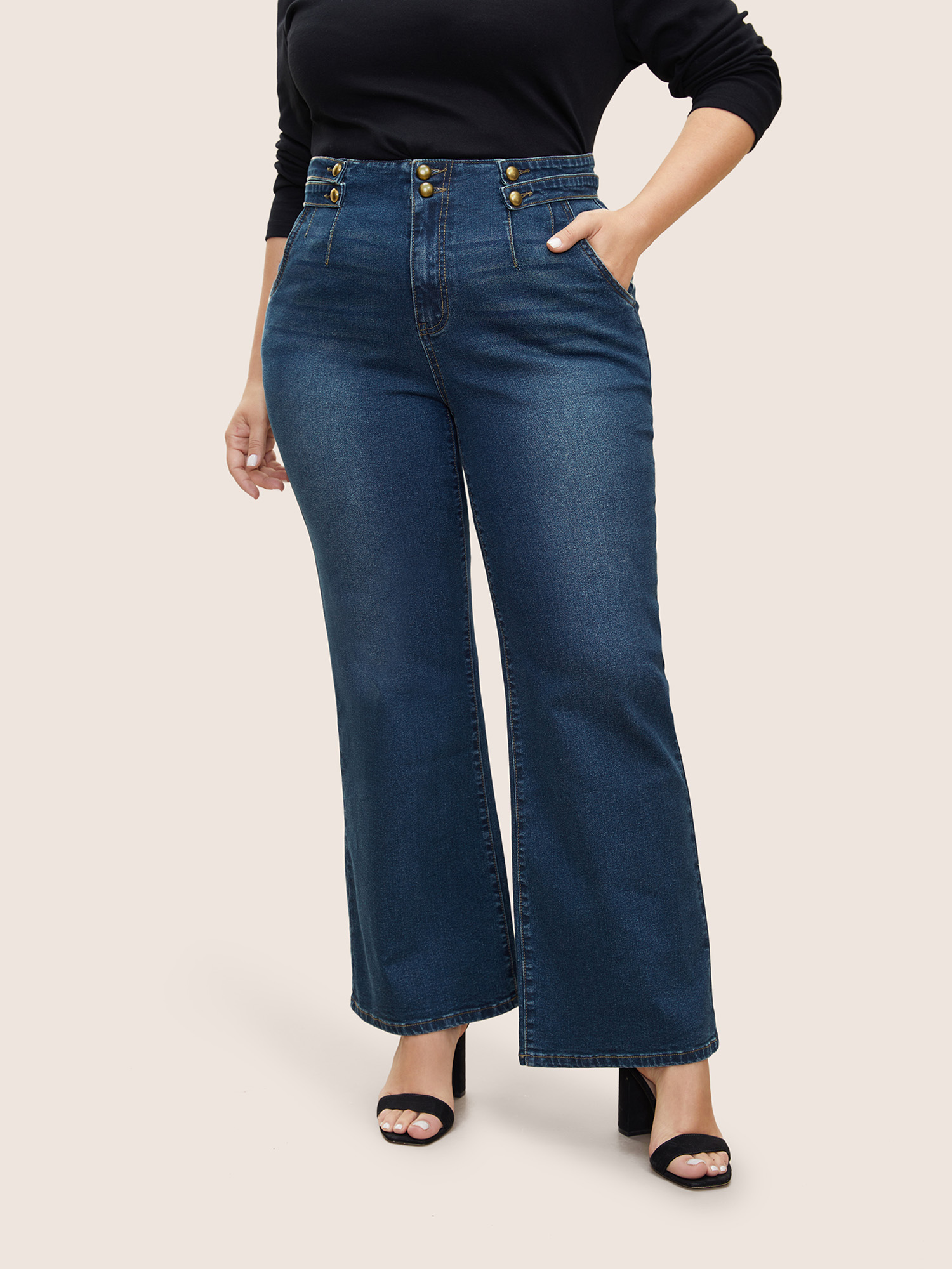 

Plus Size Gold Button Detail Wide Leg Pocket Jeans Women Blue Casual Plain Non High stretch Slanted pocket Jeans BloomChic