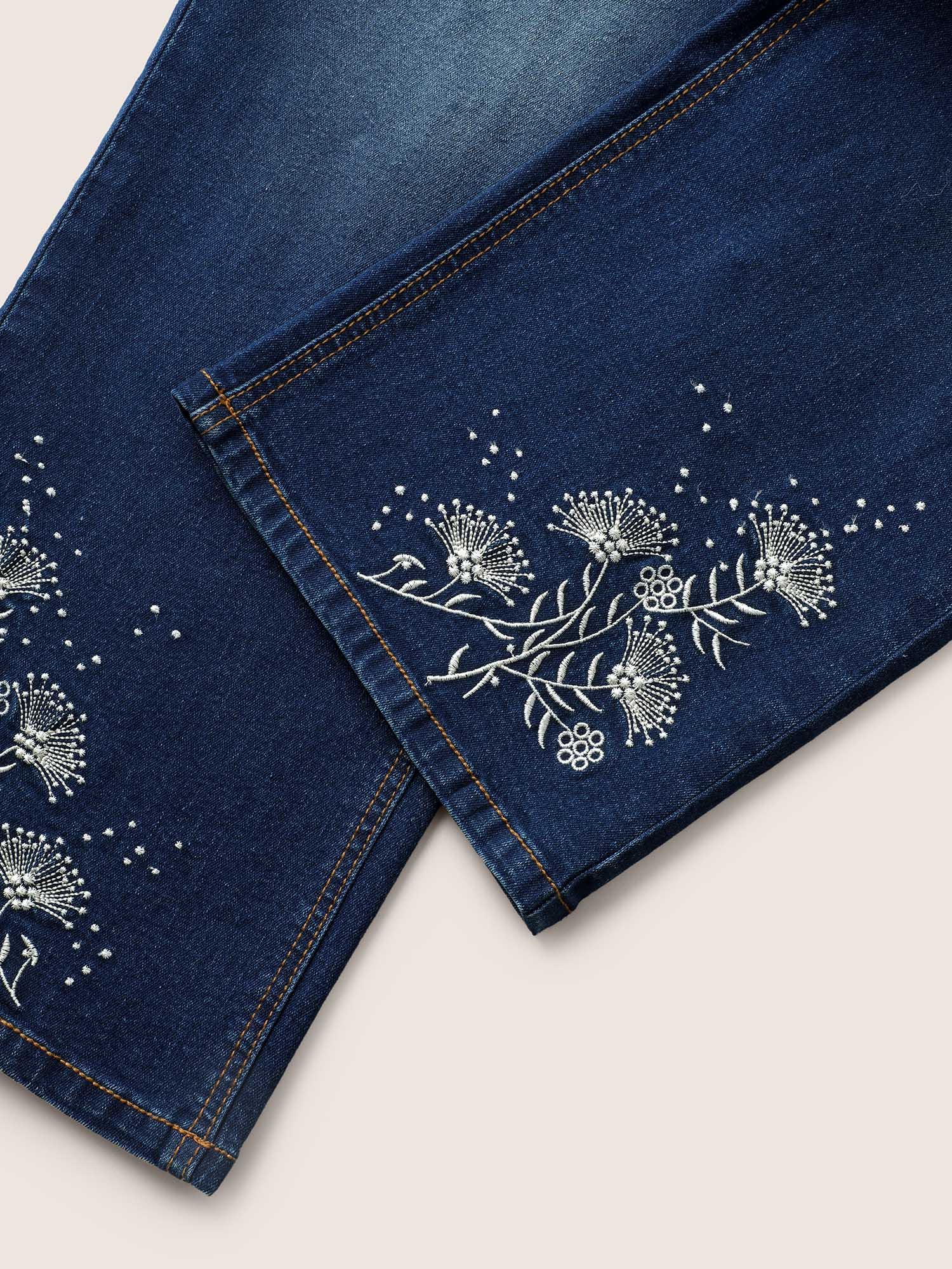 

Plus Size Plants Embroidered Straight Leg Cropped Jeans Women Indigo Elegant Plants Non High stretch Slanted pocket Jeans BloomChic