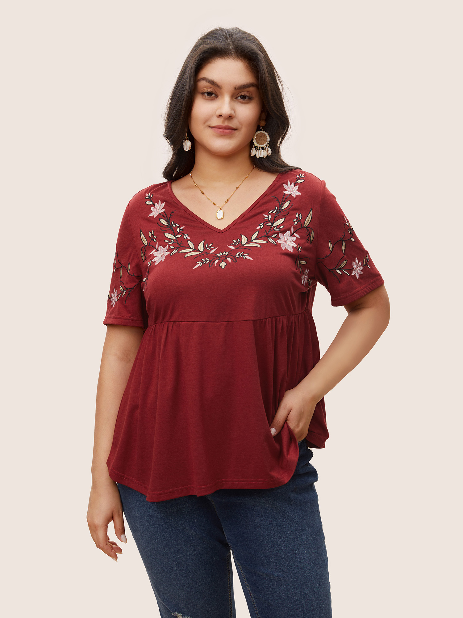 

Plus Size Floral Embroidered V Neck Gathered T-shirt Raspberry Women Resort Embroidered Floral V-neck Vacation T-shirts BloomChic