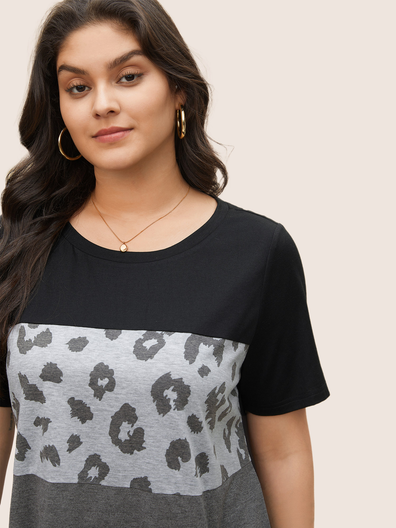Plus Size Colorblock Contrast Patchwork Leopard T-shirt Black Women Casual Patchwork Leopard Round Neck Everyday T-shirts BloomChic 18-20/2X 