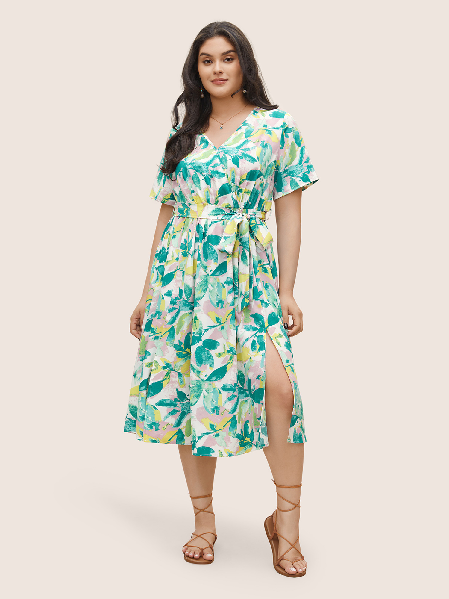 

Plus Size Overlap Collar Plants Print Elastic Waist Belted Dress Emerald Women Resort Non Overlap Collar Short sleeve Curvy Midi Dress BloomChic