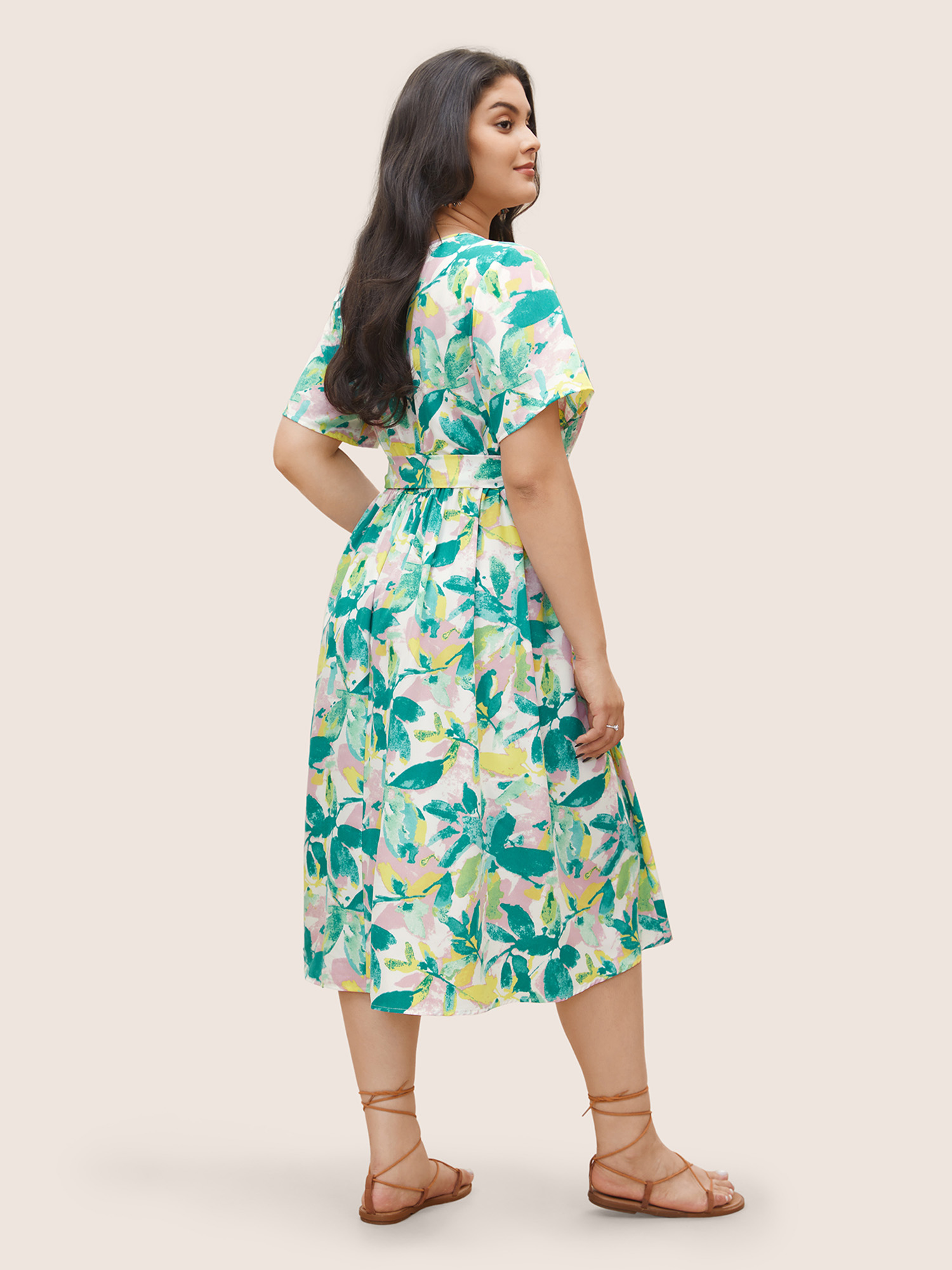 Plus Size Overlap Collar Plants Print Elastic Waist Belted Dress Emerald Women Non Curvy Midi Dress BloomChic 26/4X 