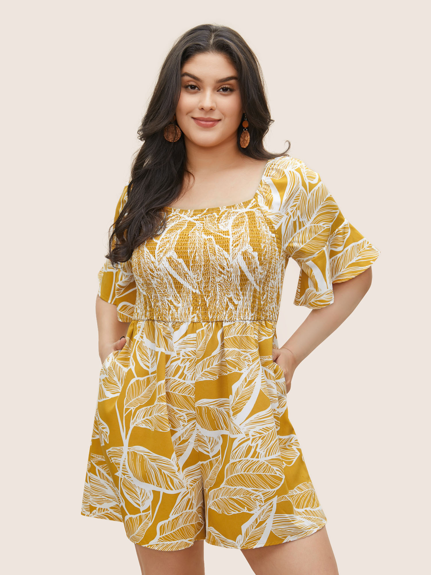 

Plus Size Yellow Floral Shirred Elastic Waist Gathered Jumpsuit Women Resort Short sleeve Square Neck Vacation Loose Jumpsuits BloomChic