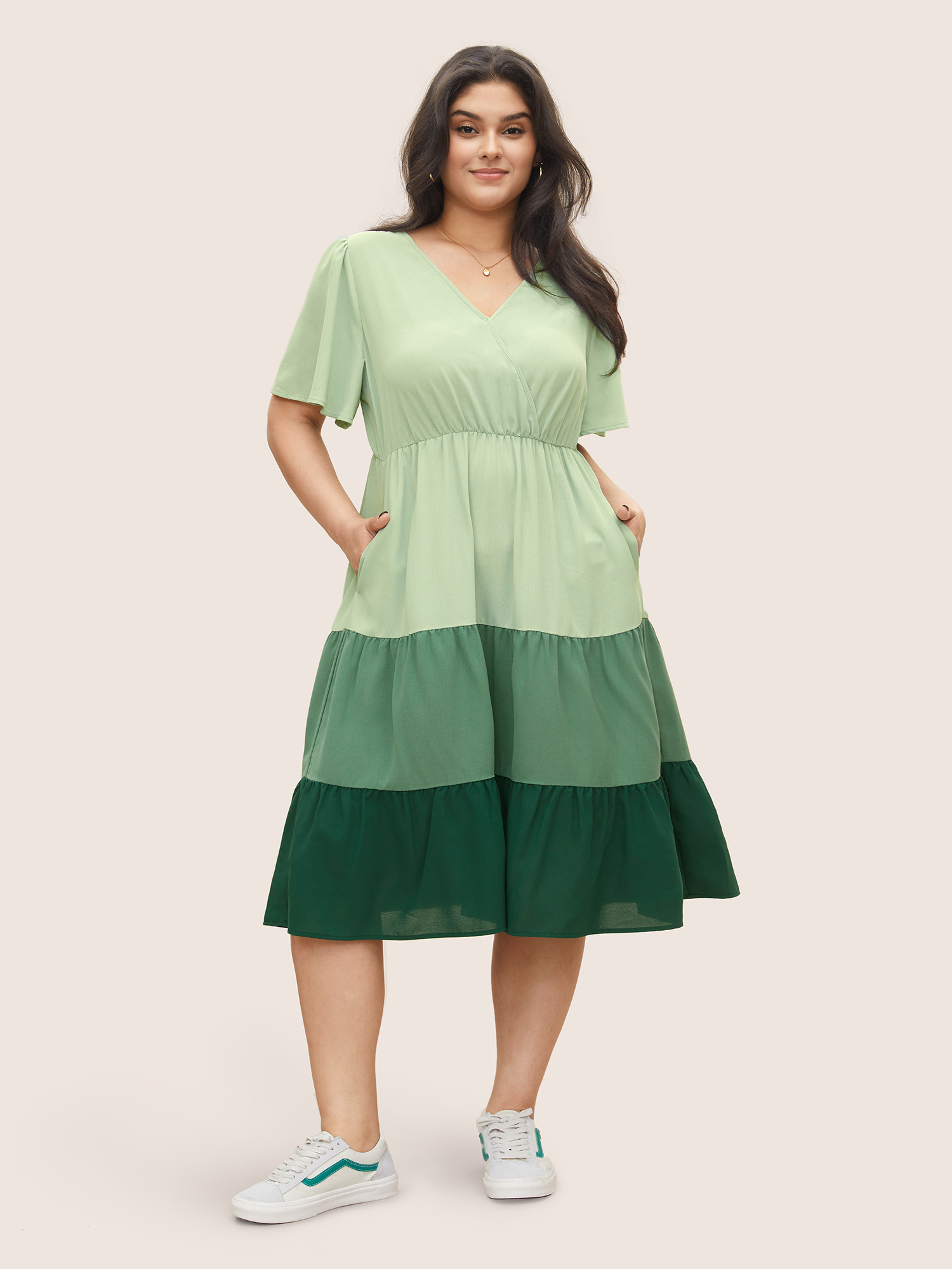 Plus Size Colorblock Contrast Wrap Elastic Waist Pocket Dress Mint Women Non Overlap Collar Short sleeve Curvy Midi Dress BloomChic 26/4X 