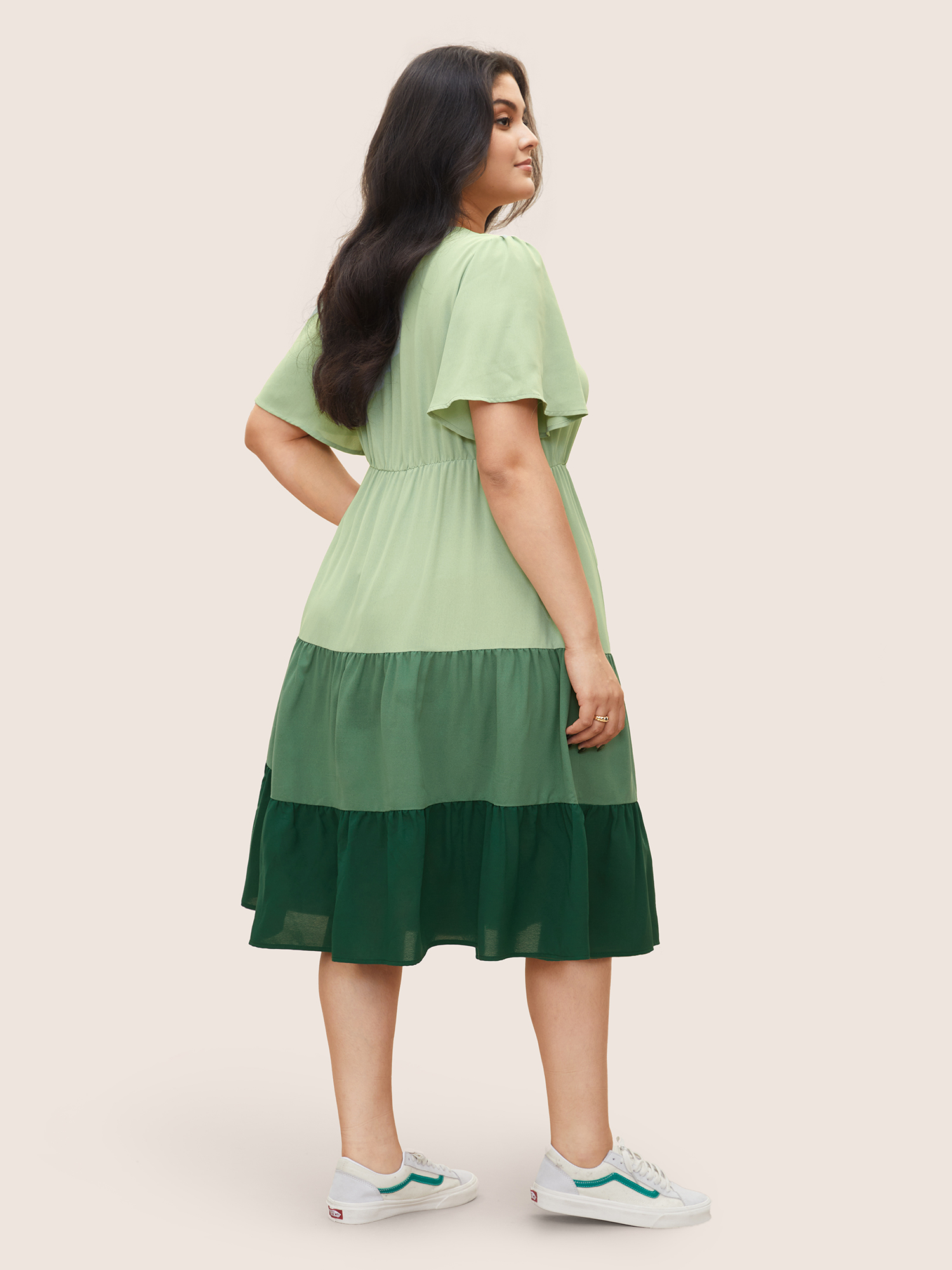 Plus Size Colorblock Contrast Wrap Elastic Waist Pocket Dress Mint Women Non Overlap Collar Short sleeve Curvy Midi Dress BloomChic 26/4X 