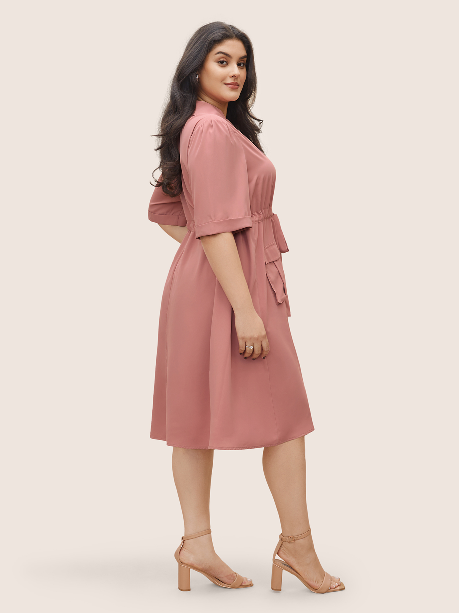 

Plus Size Solid Patched Pocket Ties Gathered Dress Crepe Women Non Curvy Midi Dress BloomChic