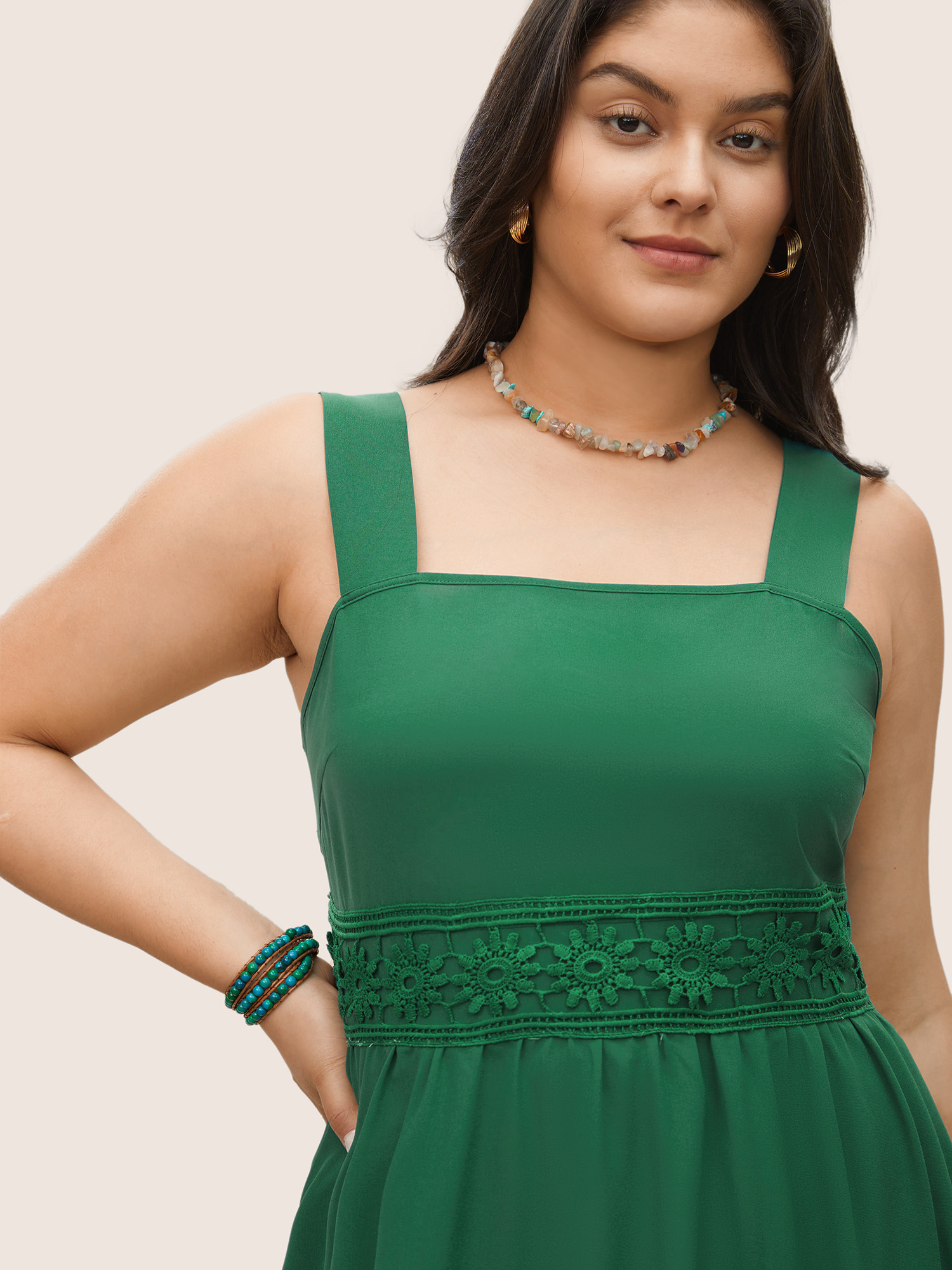 Plus Size Plain Elastic Waist Cut Out Lace Patchwork Dress Emerald Women Non Non Sleeveless Curvy Midi Dress BloomChic 14-16/1X 