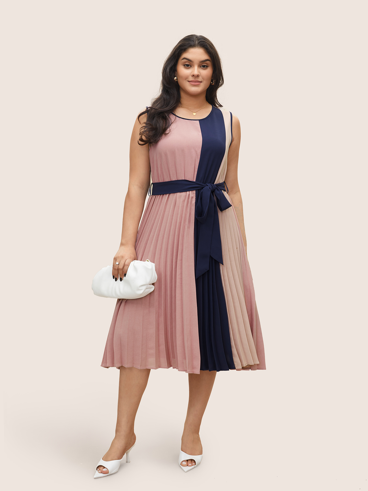 

Plus Size Colorblock Contrast Pleated Belted Sleeveless Dress Multicolor Women At the Office Belted Round Neck Sleeveless Curvy Midi Dress BloomChic