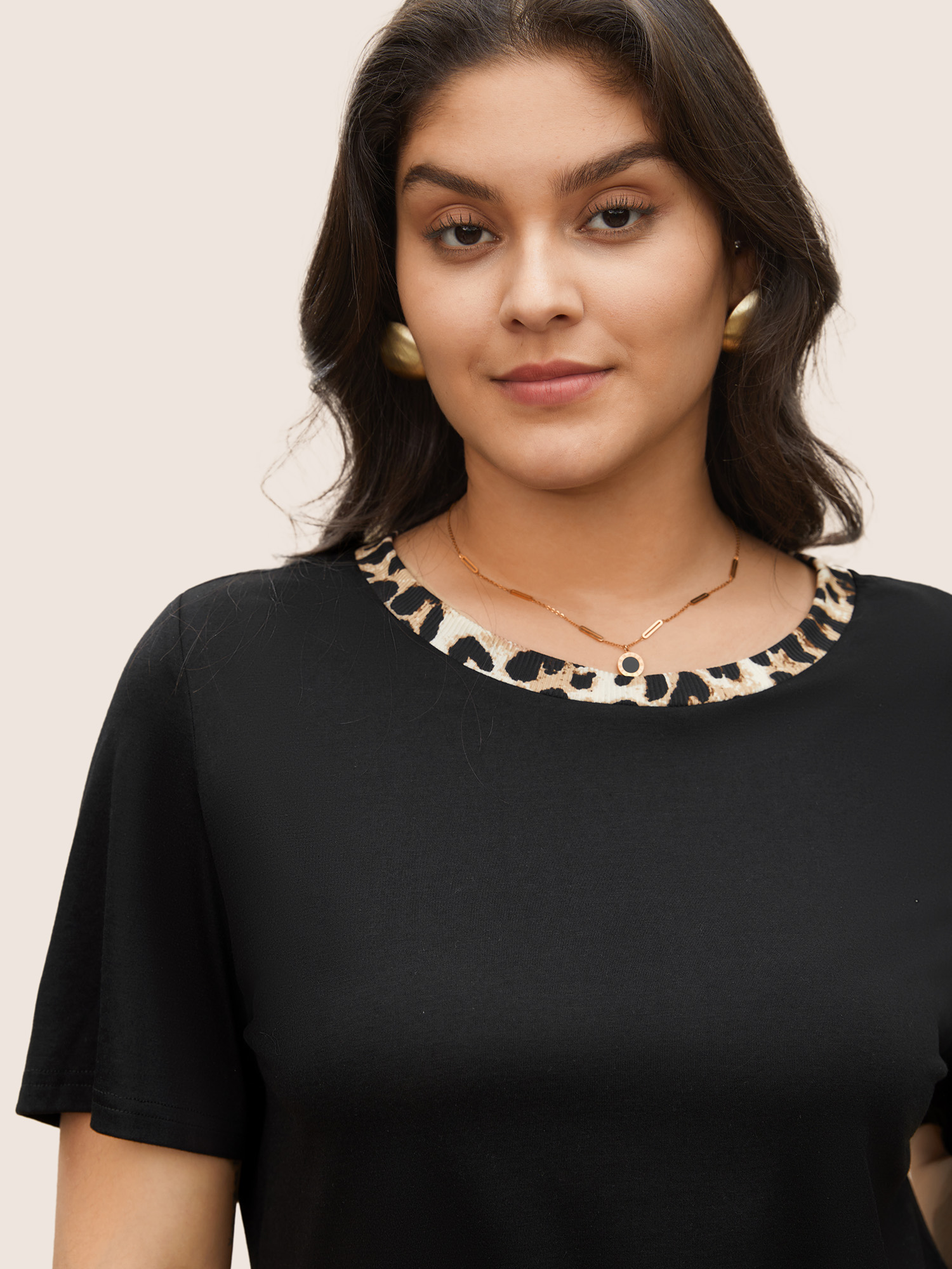 Plus Size Round Neck Leopard Print Patchwork T-shirt Black Women Casual Patchwork Leopard Round Neck Everyday T-shirts BloomChic 10/M 