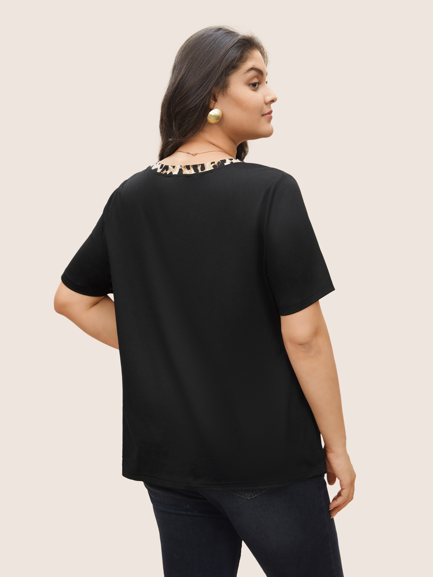 Plus Size Round Neck Leopard Print Patchwork T-shirt Black Women Casual Patchwork Leopard Round Neck Everyday T-shirts BloomChic 10/M 