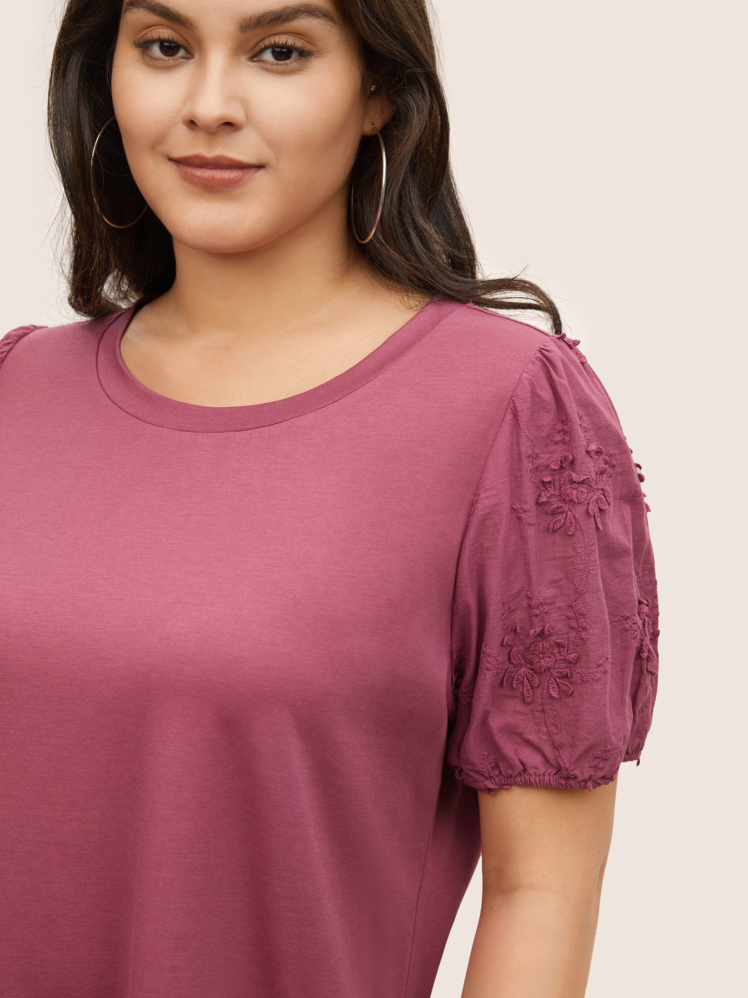 

Plus Size Solid Stereo Flower Design Puff Sleeve T-shirt DustyPink Women Elegant Non Plain Round Neck Everyday T-shirts BloomChic