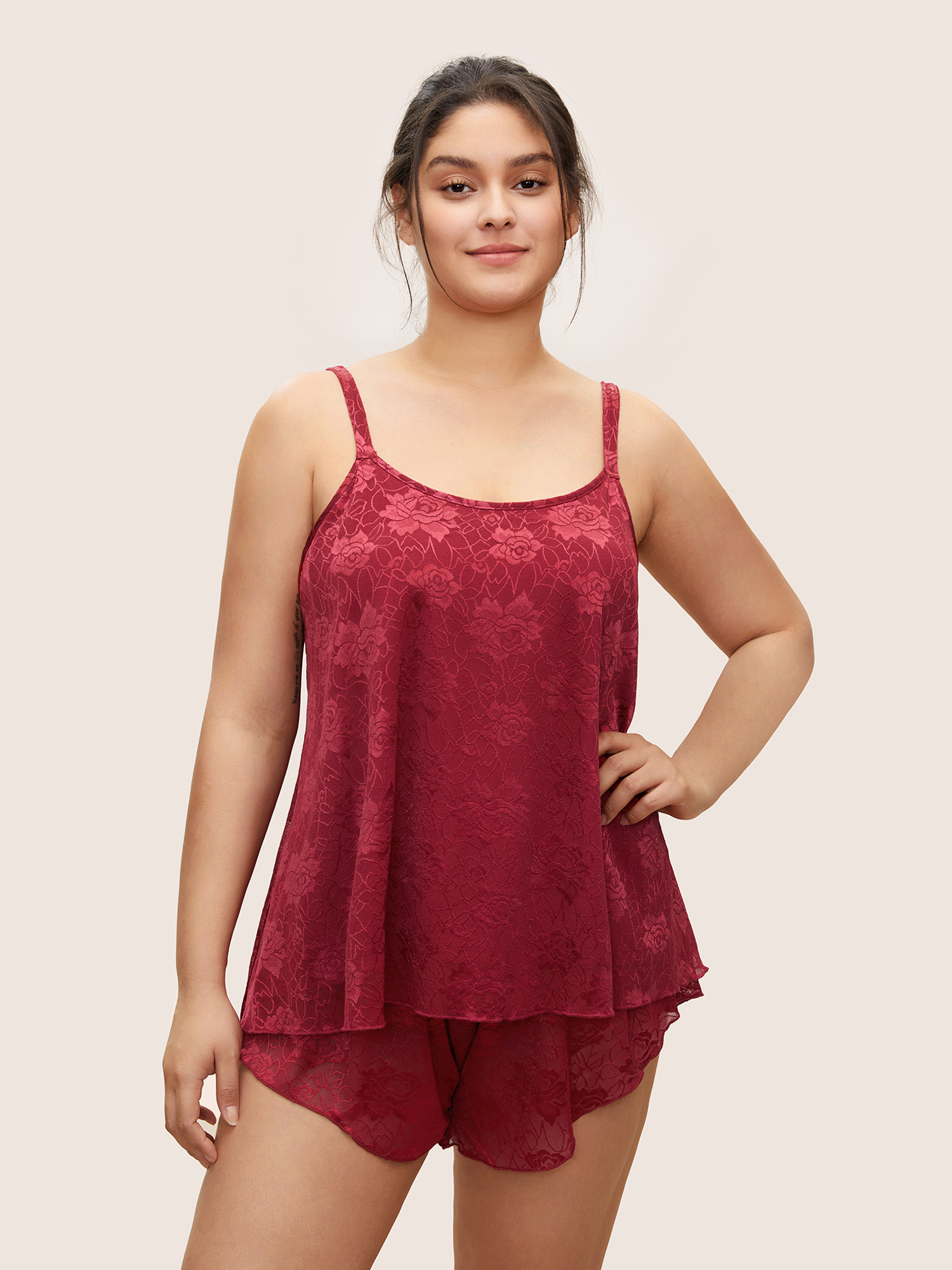 

Plus Size Solid Lace Panel Tiered Adjustable Straps Sleep Top Scarlet Plain Sleeveless U-neck Everyday Lounge  Bloomchic