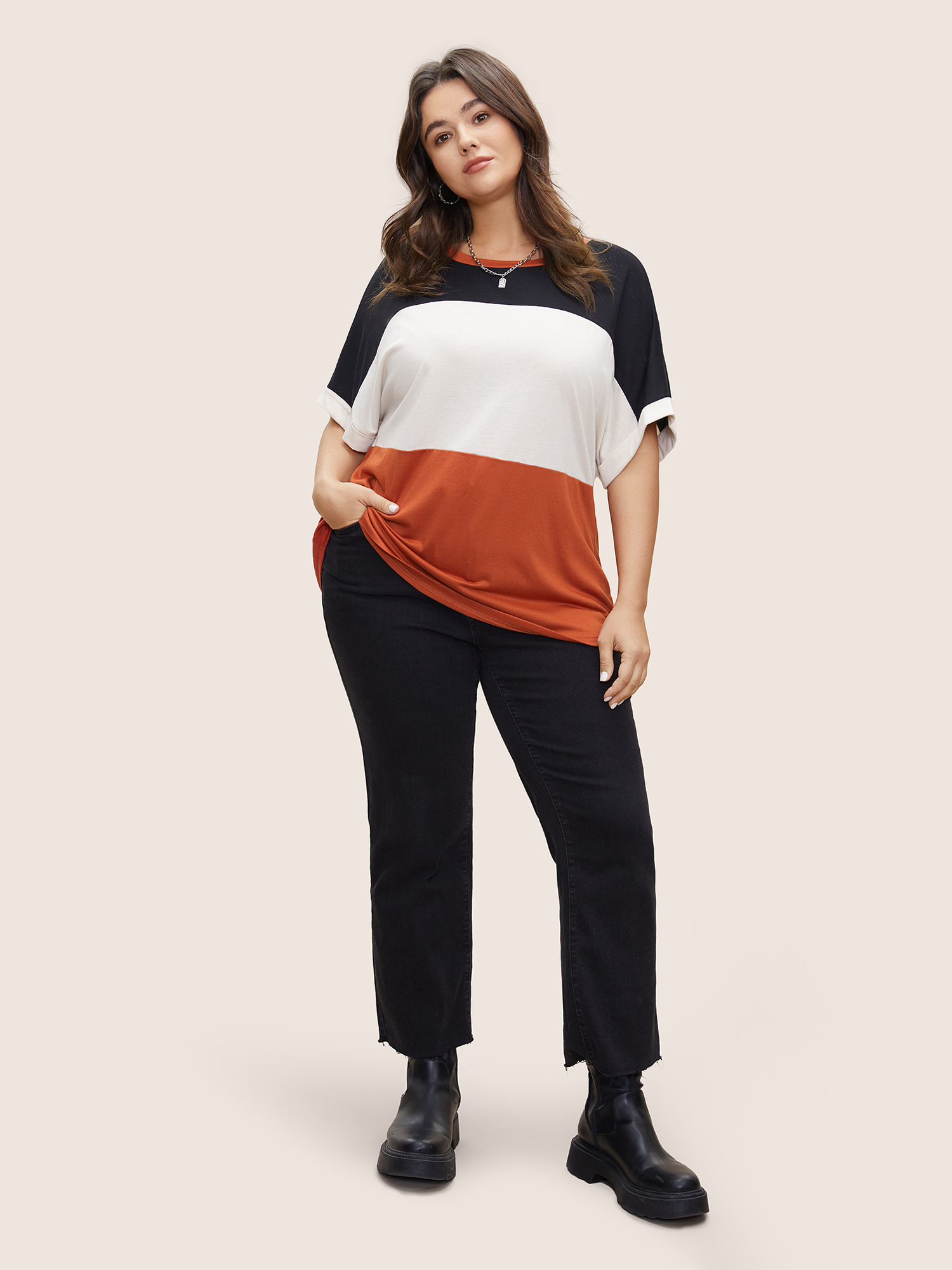 

Plus Size Colorblock Contrast Cuffed Sleeve T-shirt Multicolor Women Casual Contrast Plain Round Neck Everyday T-shirts BloomChic