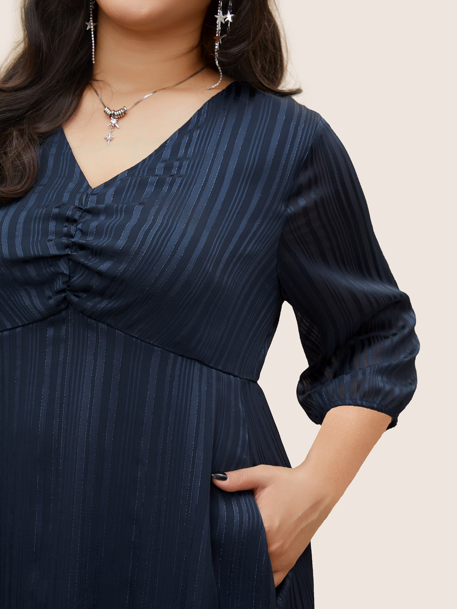 

Plus Size Textured Chiffon Mesh Patchwork Ruched Dress Indigo Women At the Office Non V-neck Elbow-length sleeve Curvy Midi Dress BloomChic