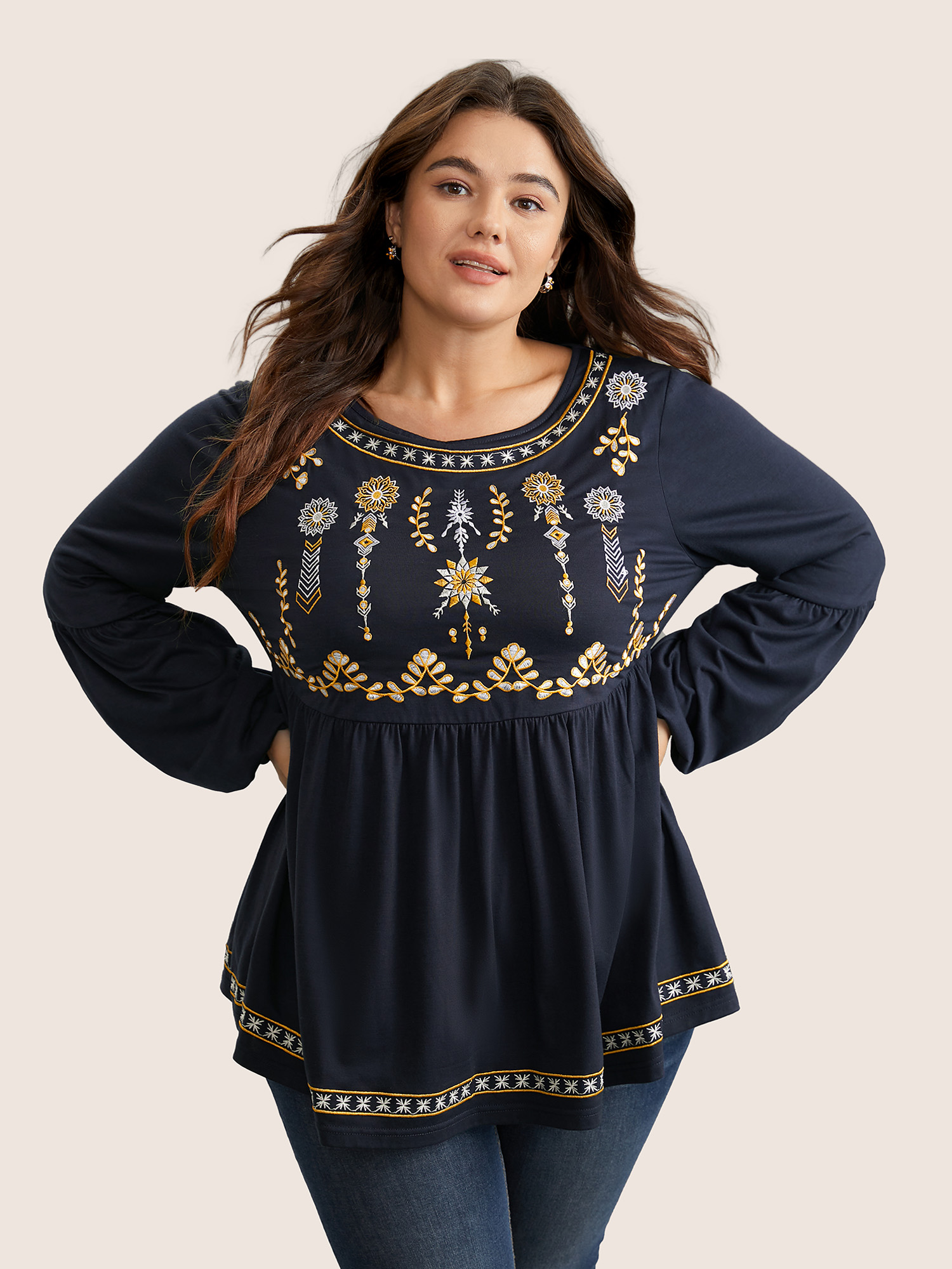 

Plus Size Bandana Embroidered Round Neck Lantern Sleeve T-shirt Indigo Round Neck Long Sleeve Resort Jersey Tops