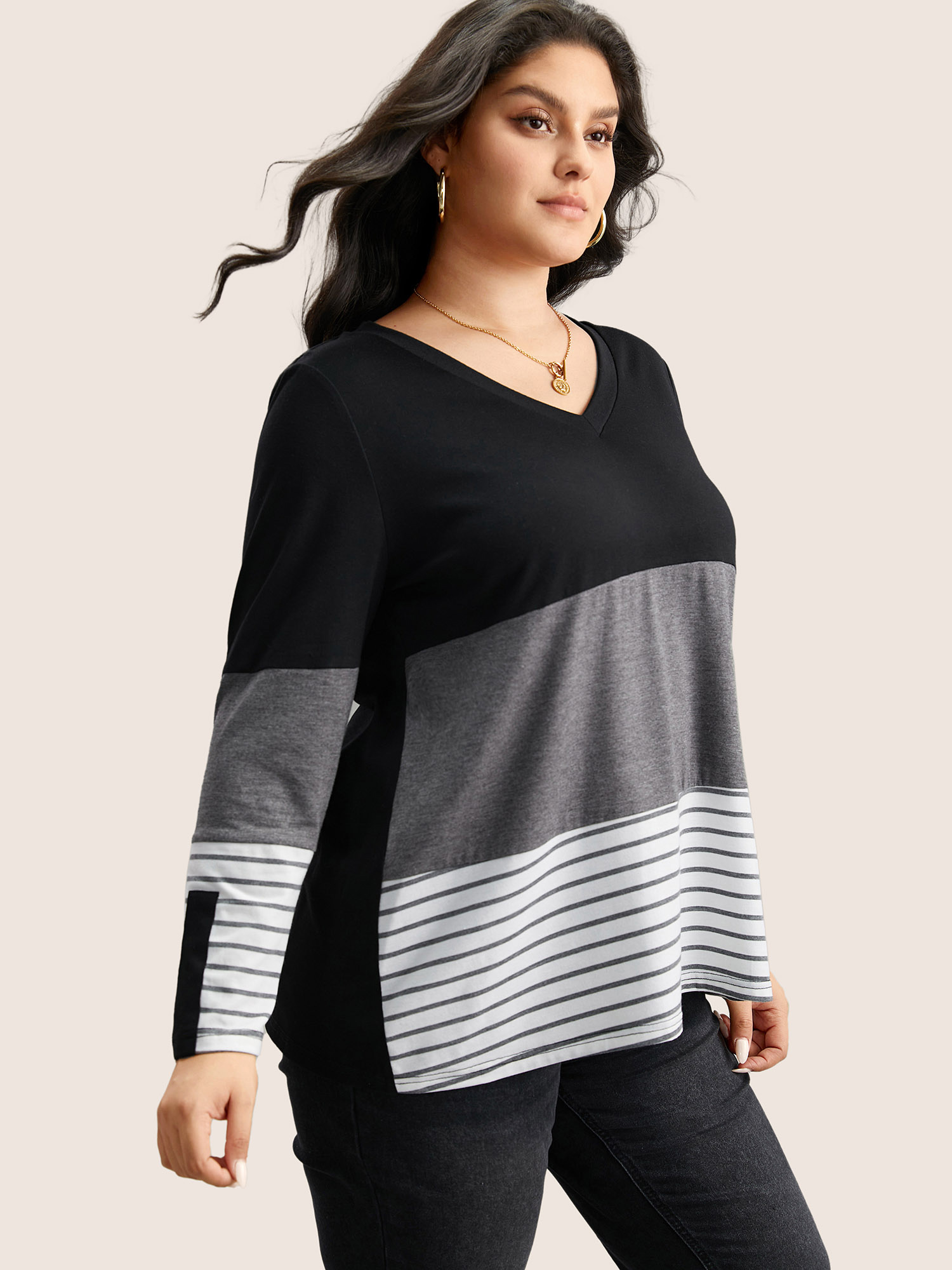 Plus Size Colorblock Contrast Striped V Neck T-shirt Black Women Casual Contrast Striped V-neck Everyday T-shirts BloomChic 18-20/2X 