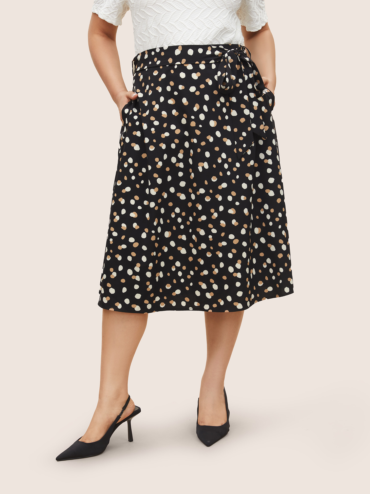 

Plus Size Allover Print Belted Pocket Skirt Women Black At the Office Belted No stretch Slanted pocket Belt Work Skirts BloomChic