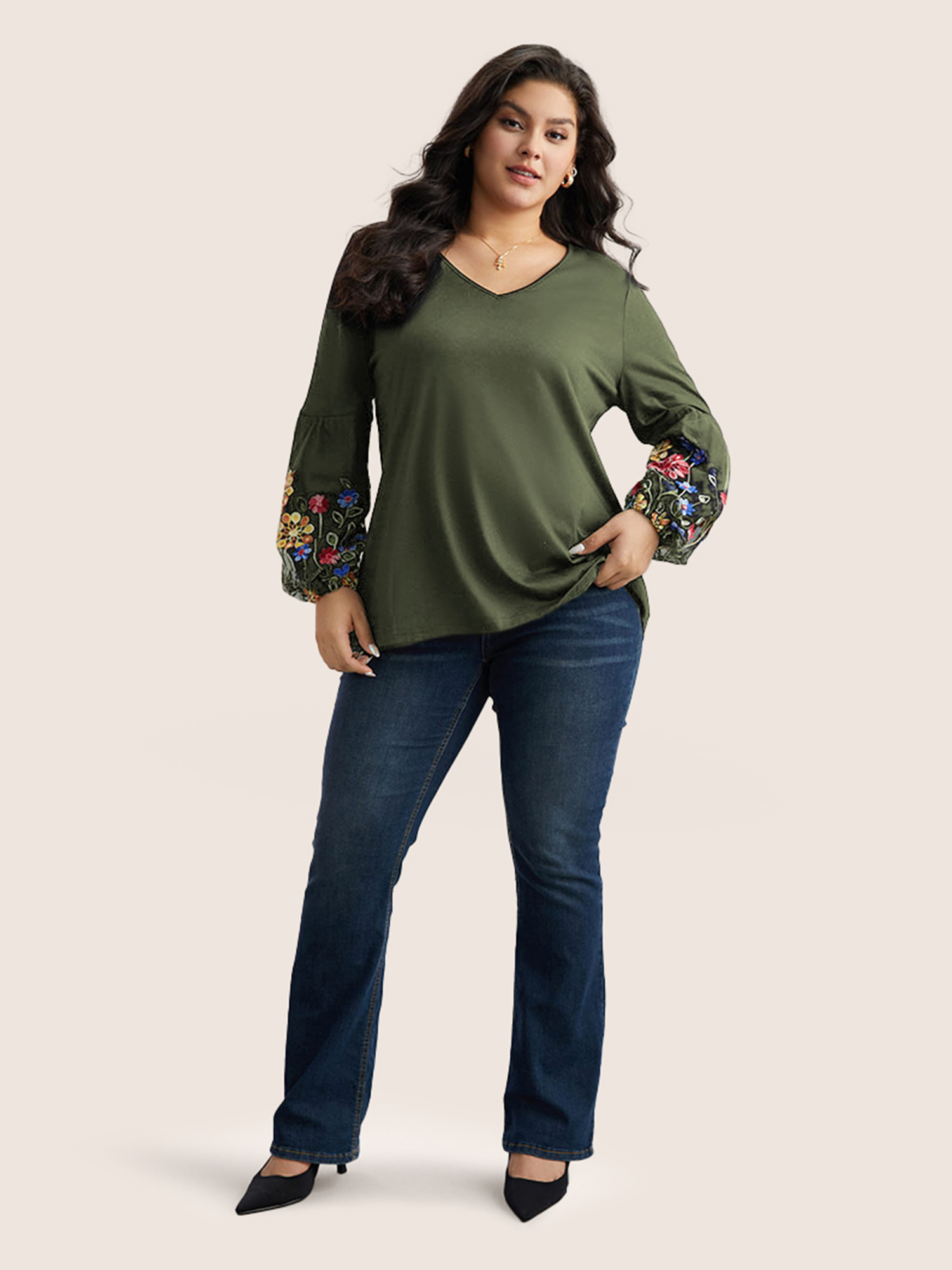 

Plus Size Floral Embroidered Lantern Sleeve T-shirt ArmyGreen Women Elegant Broderie anglaise Bohemian Print V-neck Everyday T-shirts BloomChic