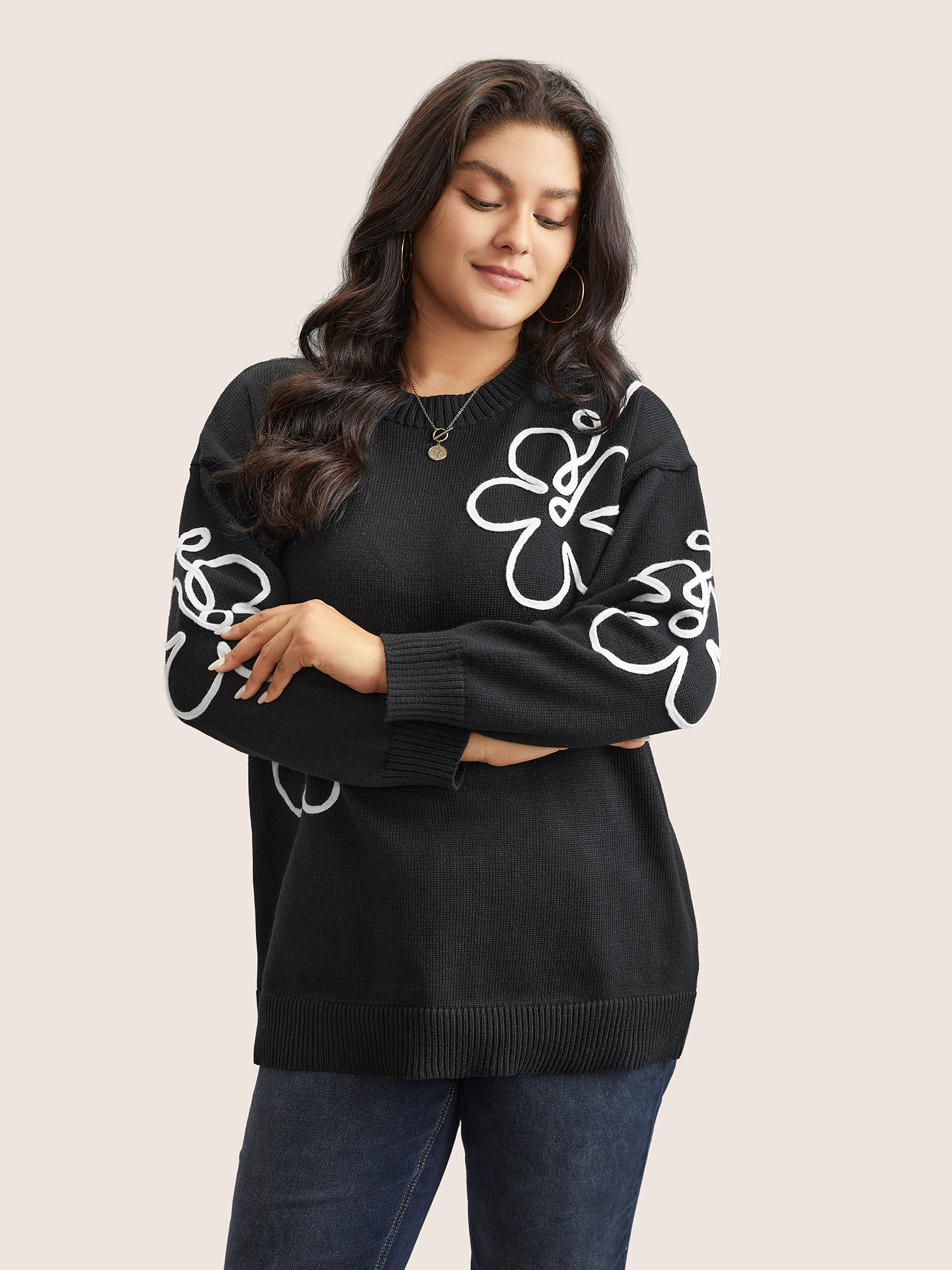 

Plus Size Supersoft Essentials Floral Embroidered Crew Neck Pullover Black Women Casual Loose Long Sleeve Round Neck Everyday Pullovers BloomChic