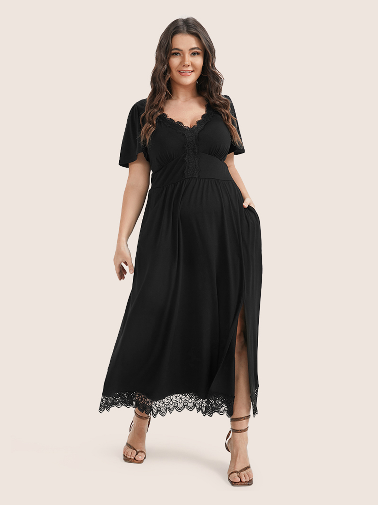 Plus Size Solid Pocket Contrast Lace Split Maxi Dress Black Women Patchwork V-neck Short sleeve Curvy Long Dress BloomChic 30/6X 