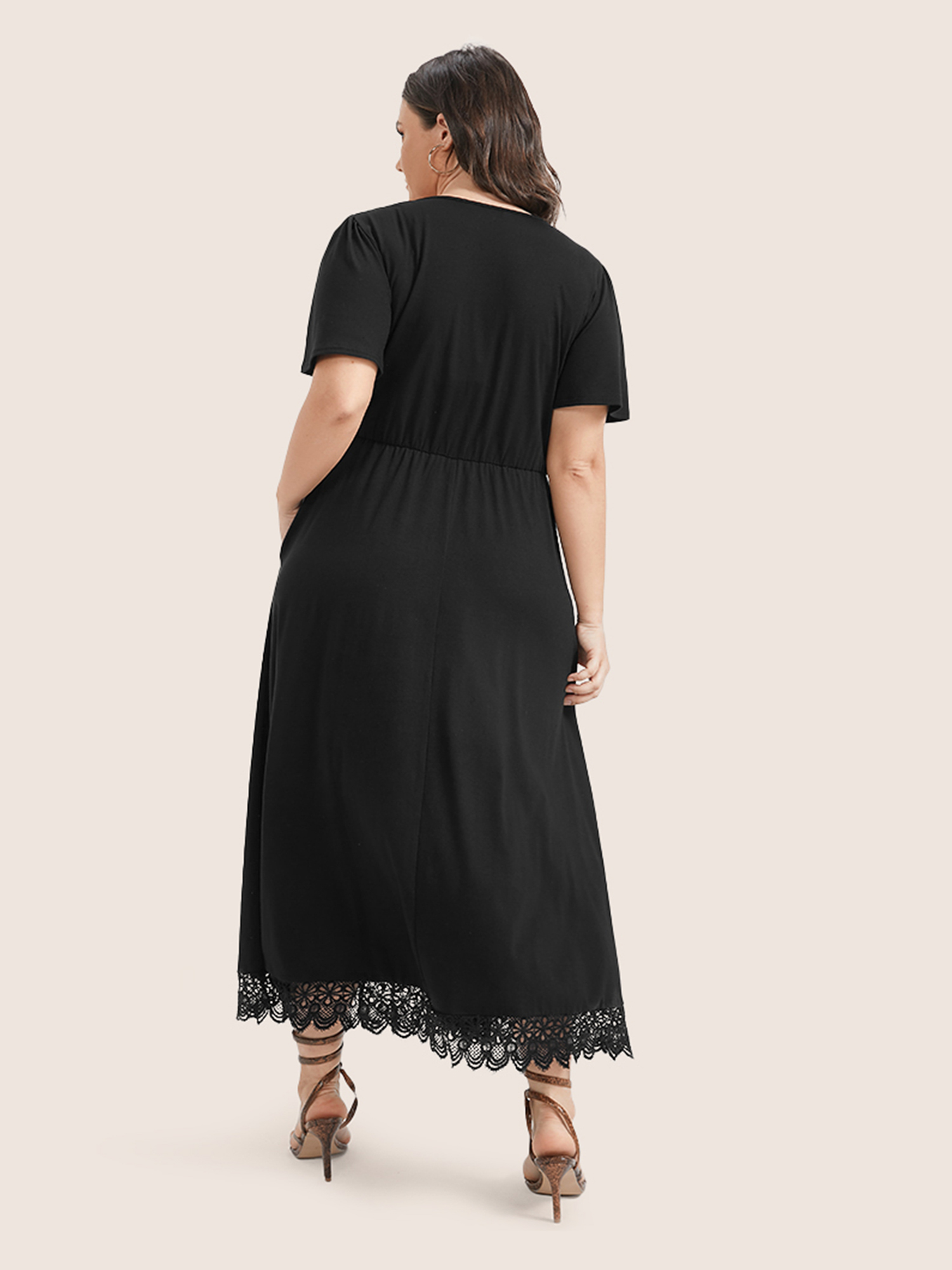 Plus Size Solid Pocket Contrast Lace Split Maxi Dress Black Women Patchwork V-neck Short sleeve Curvy Long Dress BloomChic 30/6X 