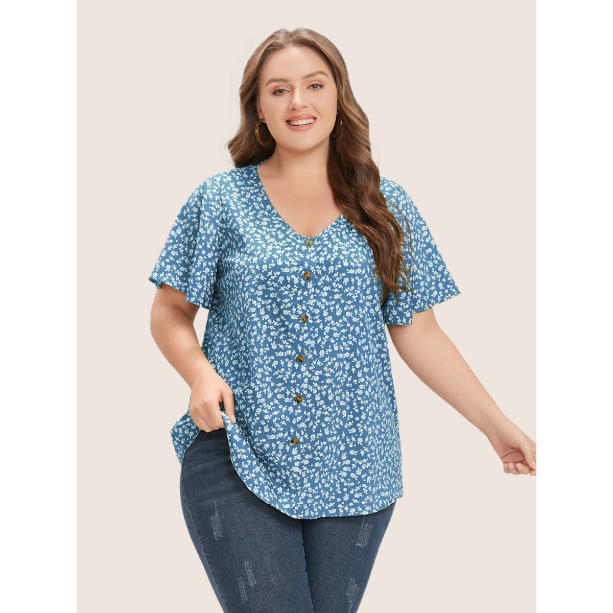 

Plus Size Blue Ditsy Floral Ruffle Sleeve Button Detail Blouse Women Elegant Short sleeve V-neck Everyday Blouses BloomChic