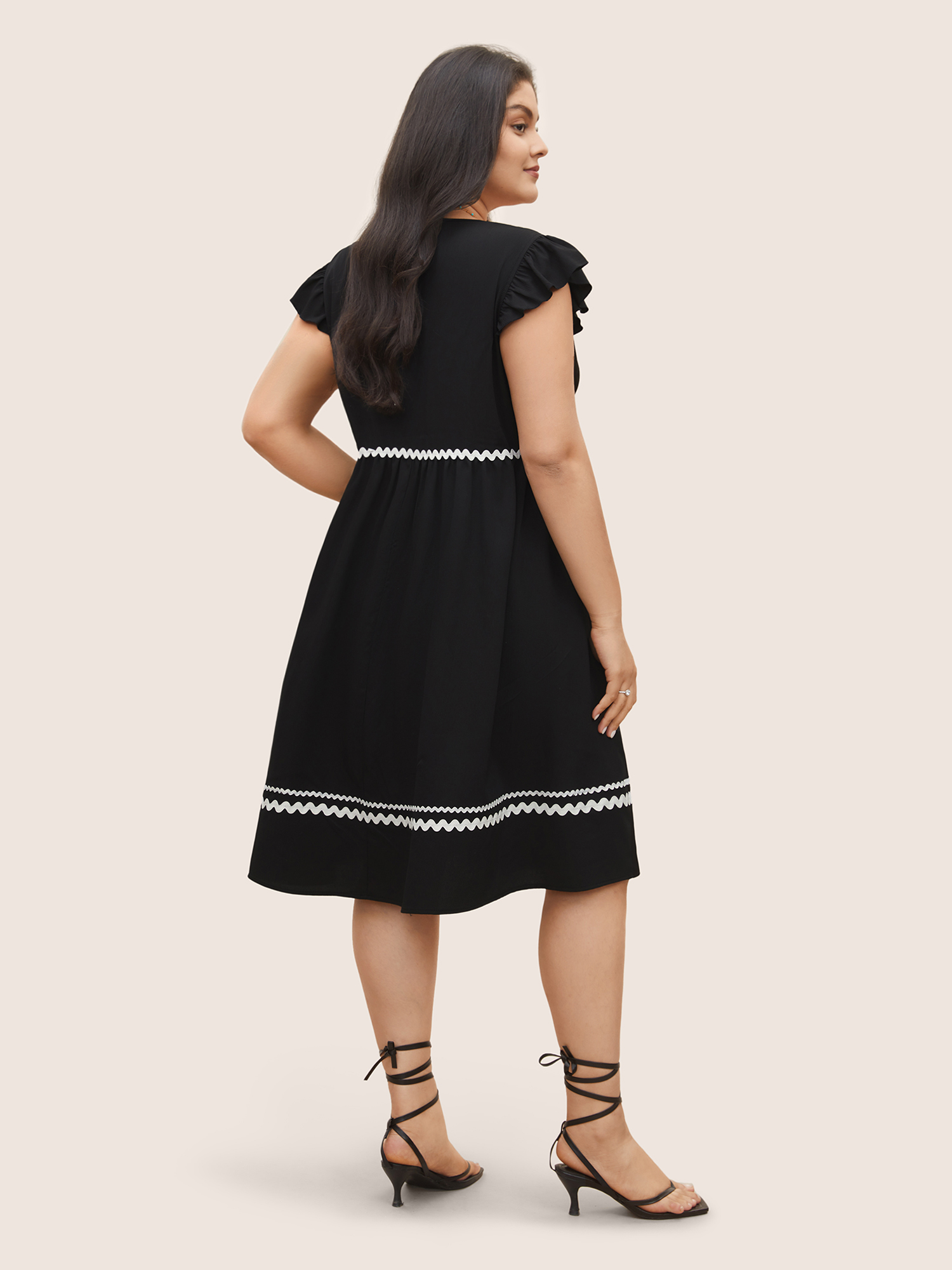 Plus Size Color Embroidered Patchwork Flounce Sleeve Dress Black Women Non V-neck Cap Sleeve Curvy Midi Dress BloomChic 14-16/1X 