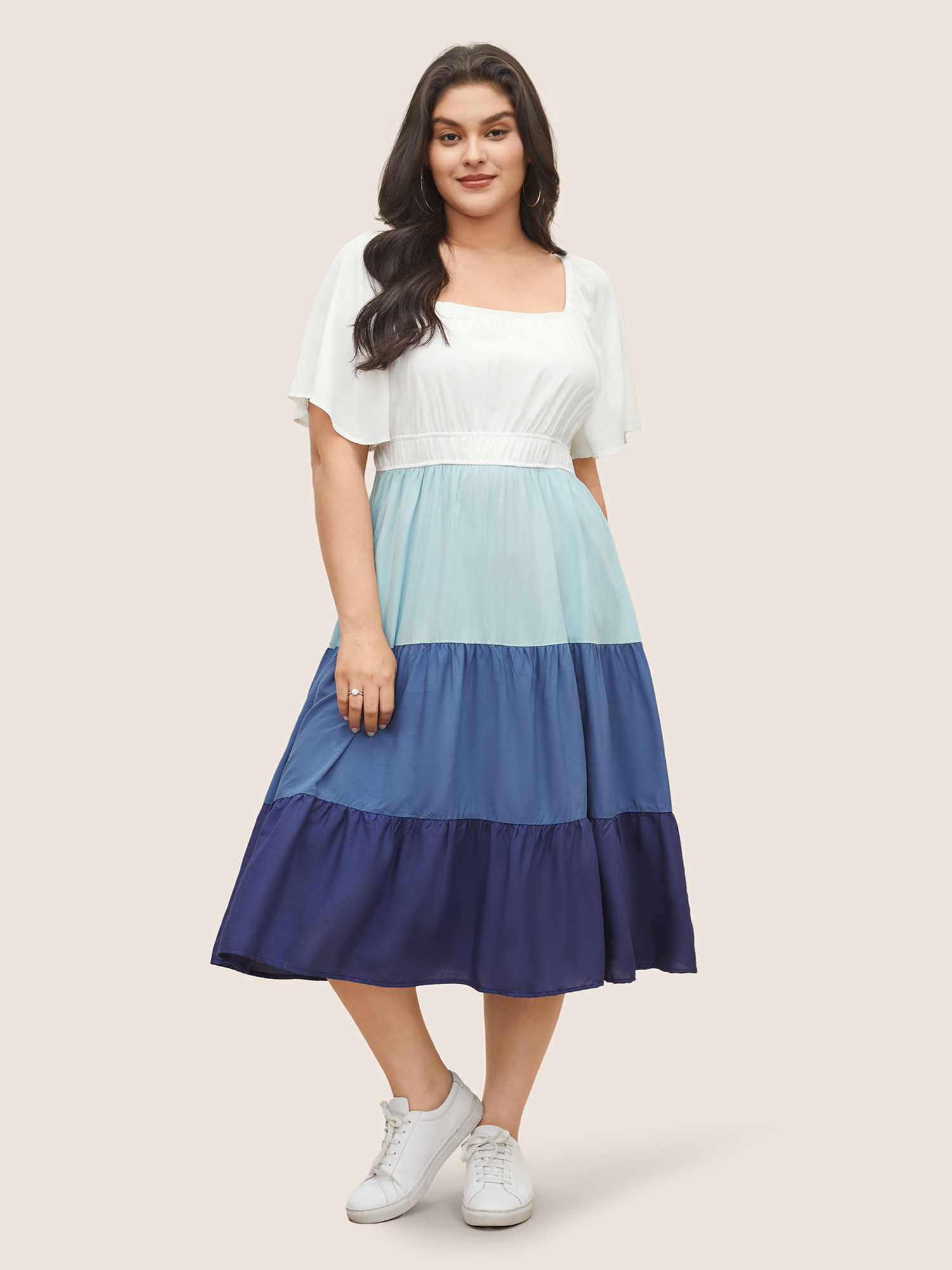 

Plus Size Supersoft Essentials Colorblock Contrast Gathered Dress Multicolor Women Casual Contrast Square Neck Short sleeve Curvy Midi Dress BloomChic