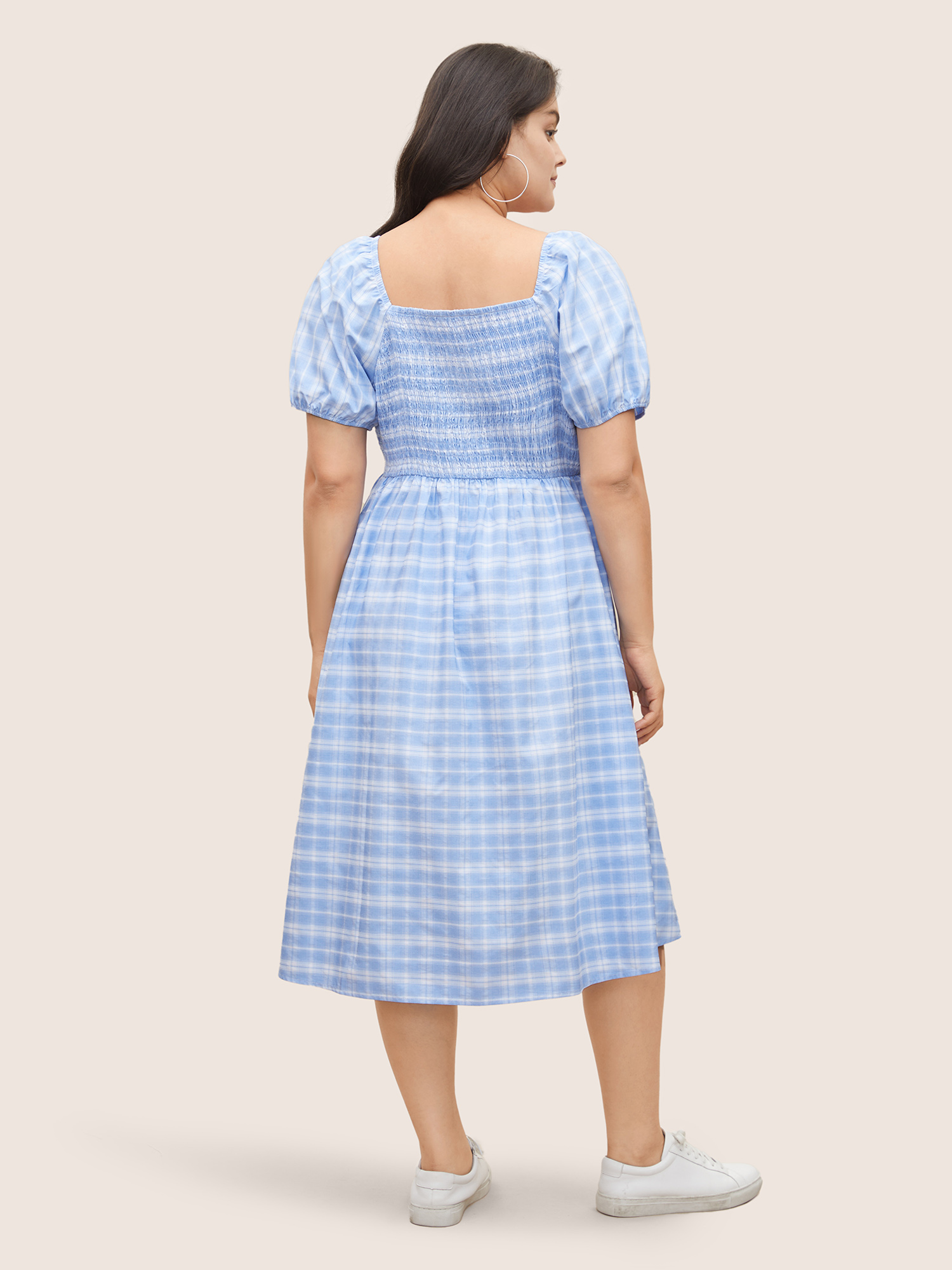 Plus Size Plaid Square Neck Gathered Shirred Dress LightBlue Women Non Curvy Midi Dress BloomChic 28/5X 